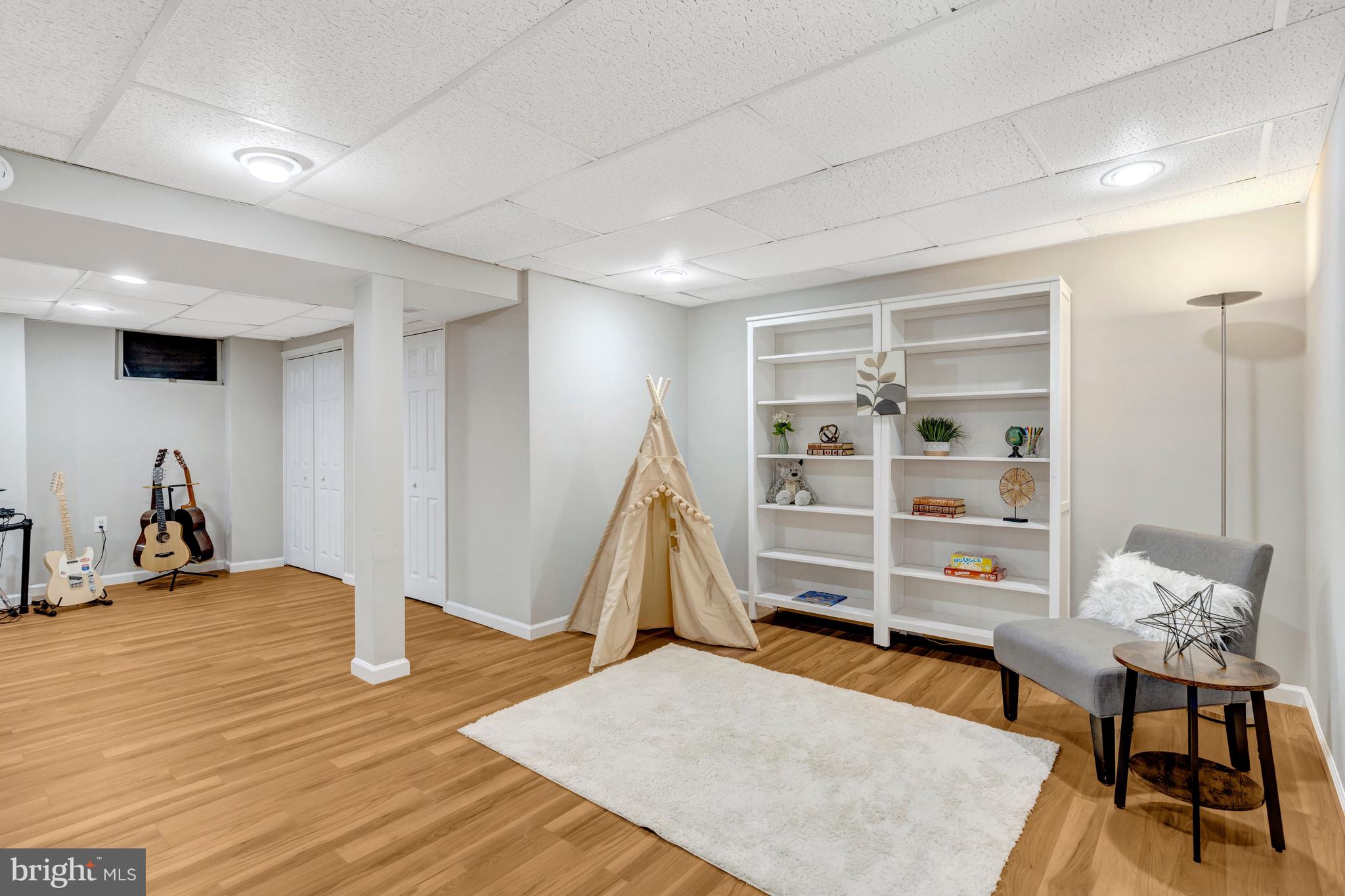 MIDDLE VALLEY - Residential