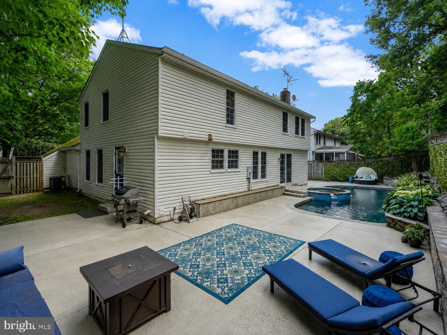 MIDDLE VALLEY - Residential