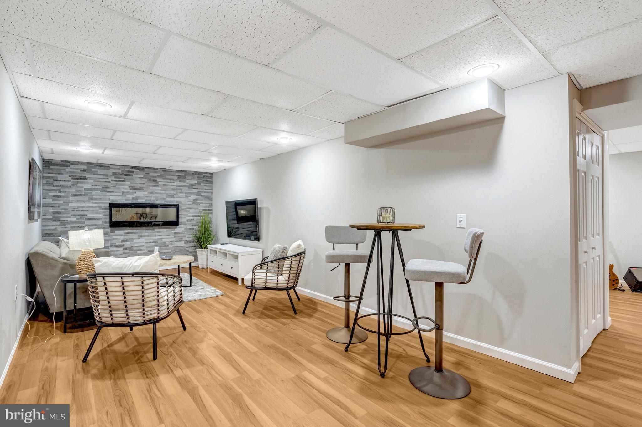 MIDDLE VALLEY - Residential