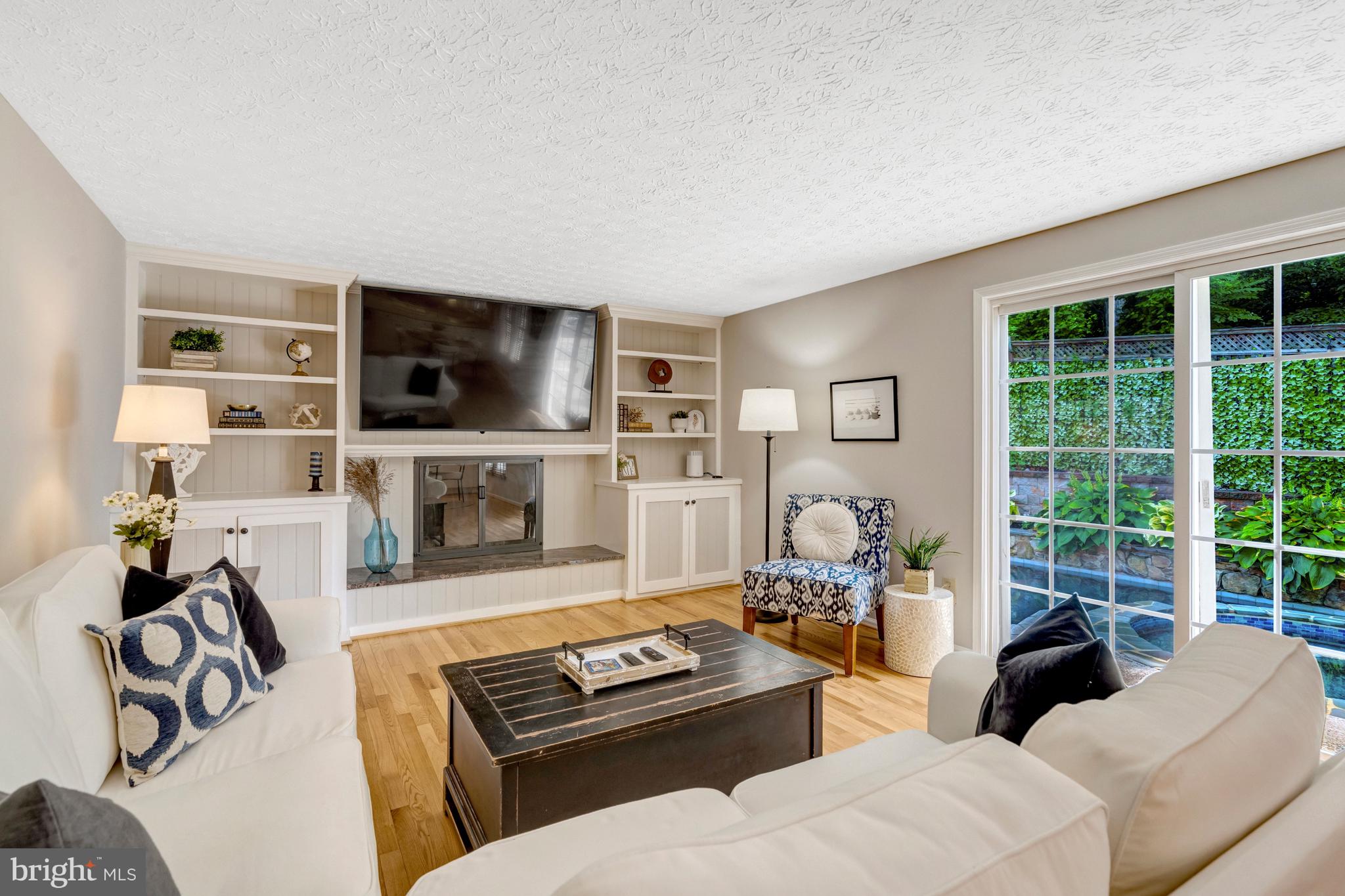MIDDLE VALLEY - Residential