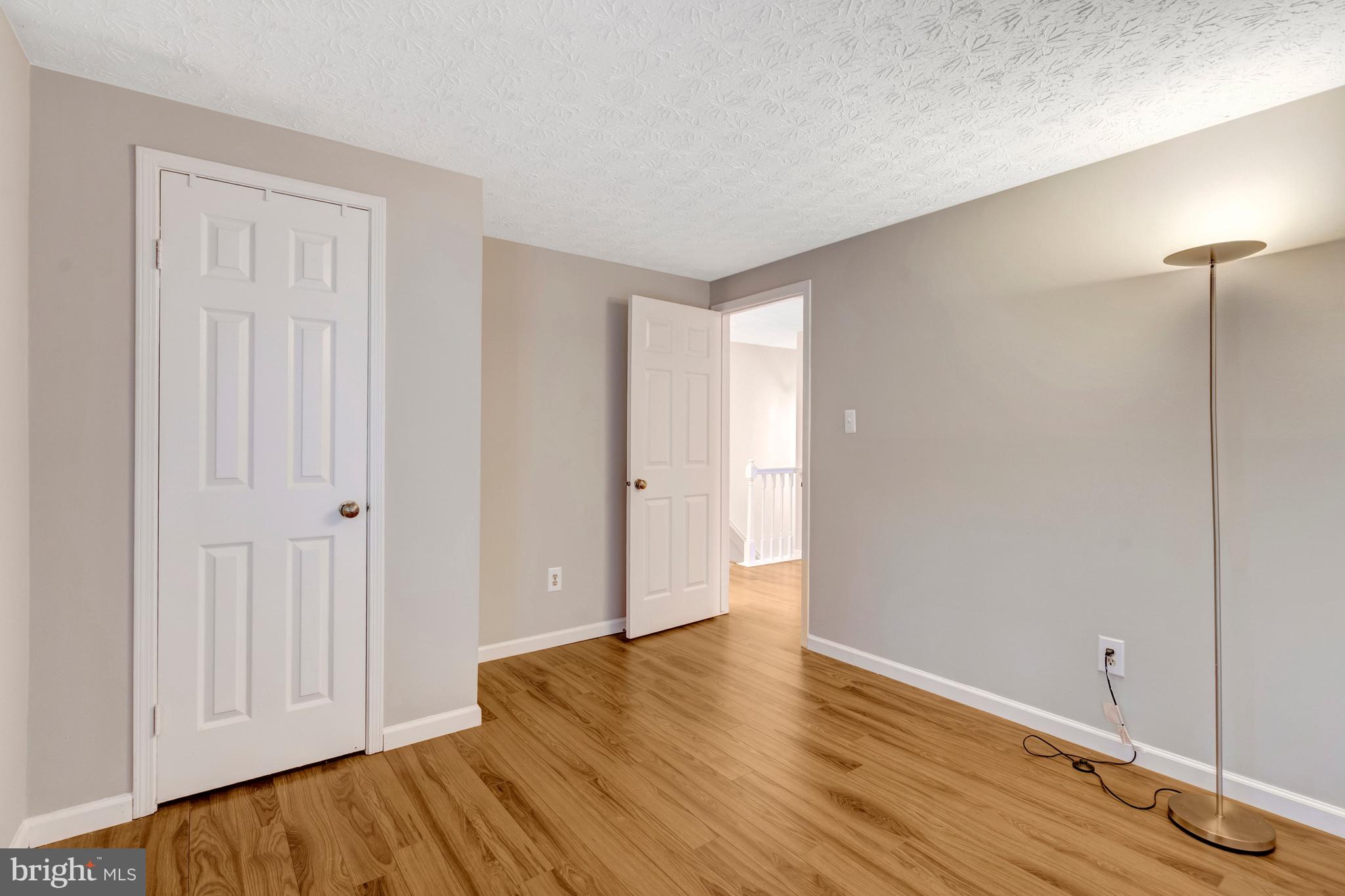 MIDDLE VALLEY - Residential