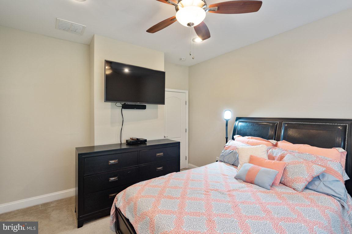 BROCK HALL PLAT 6 - Residential Lease