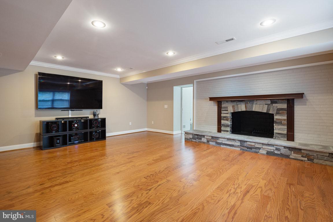 BROCK HALL PLAT 6 - Residential Lease