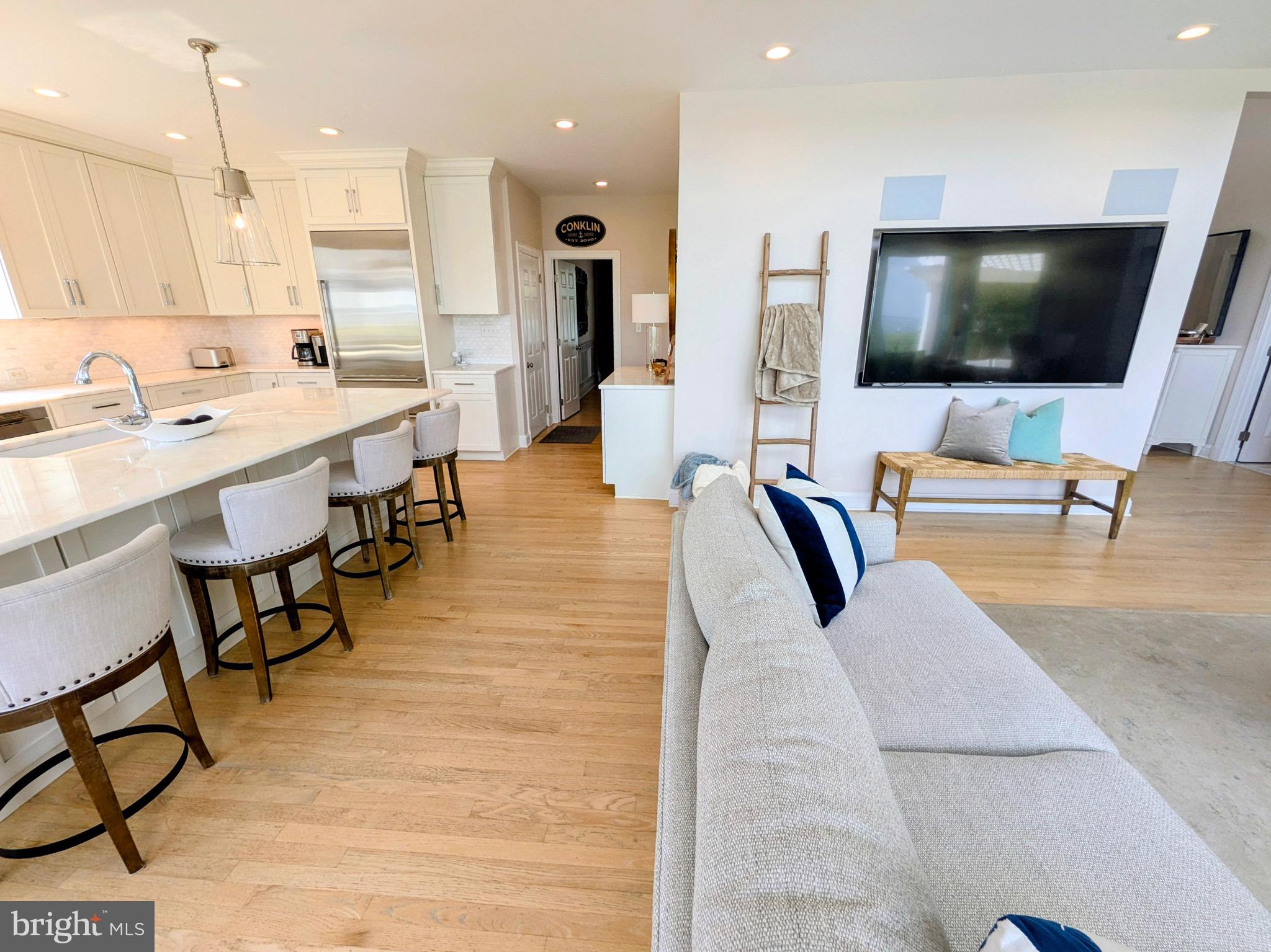 GOOSE POINT ESTATES - Residential