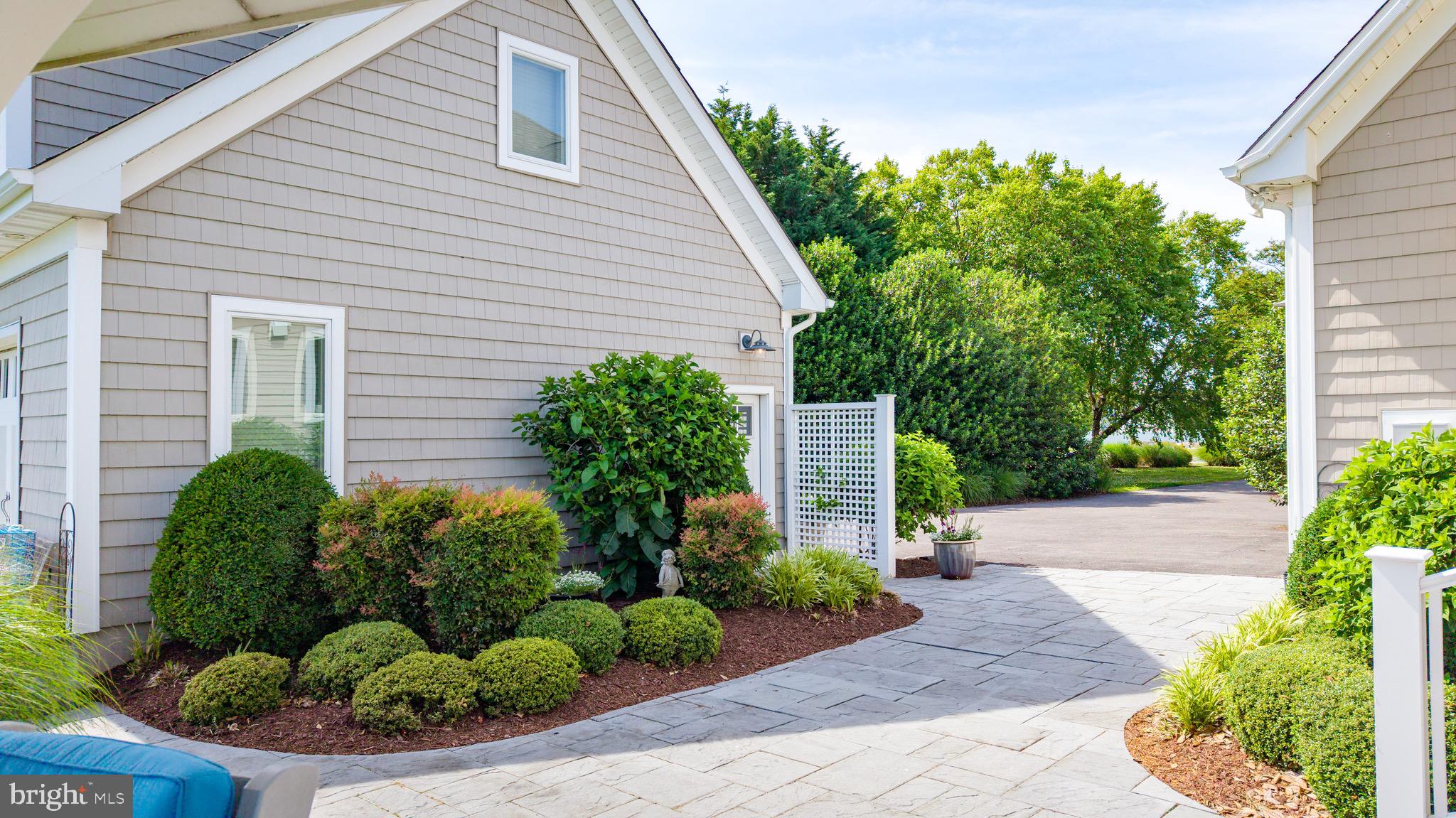 GOOSE POINT ESTATES - Residential
