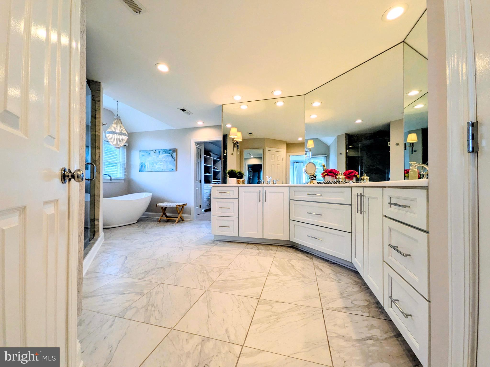 GOOSE POINT ESTATES - Residential