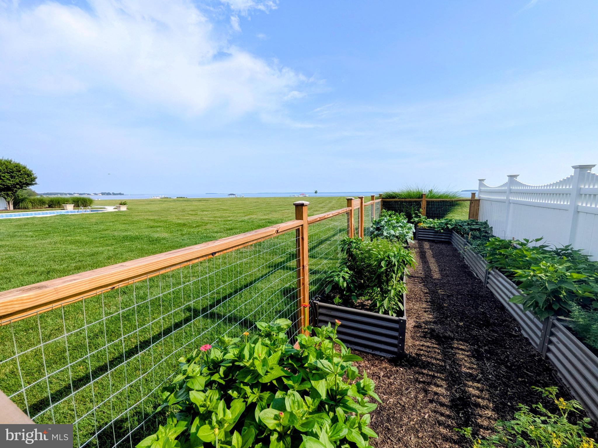 GOOSE POINT ESTATES - Residential
