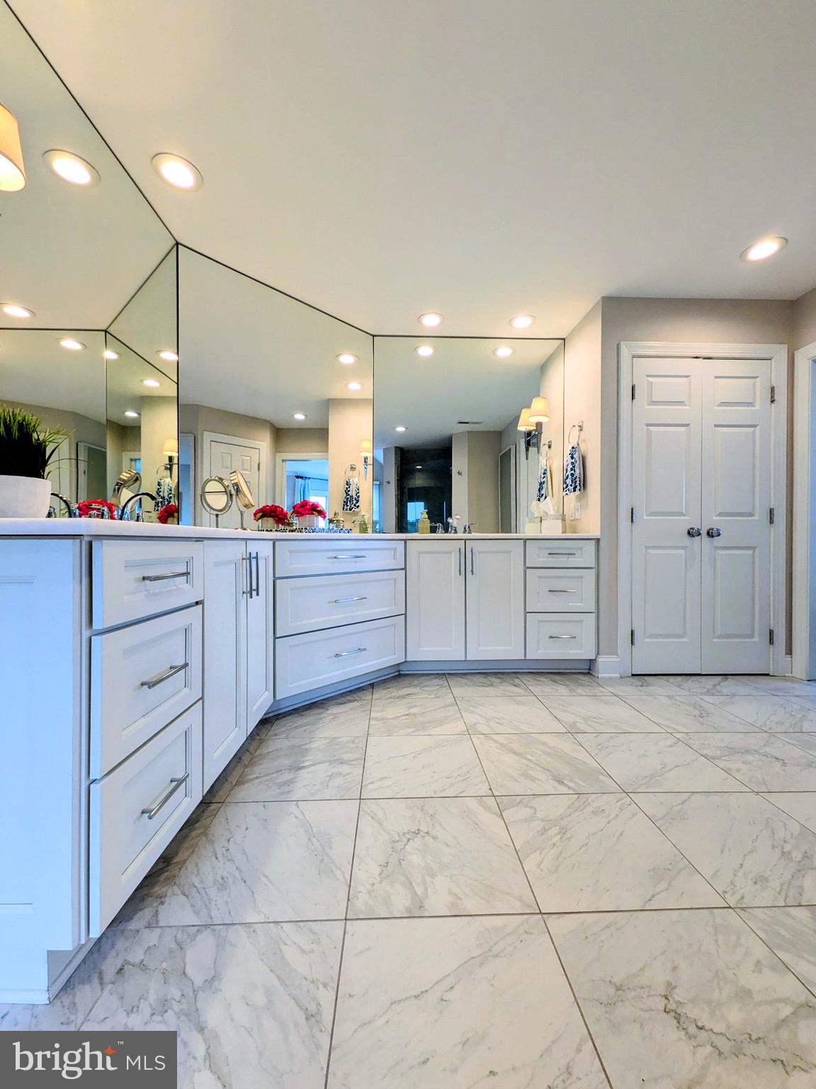 GOOSE POINT ESTATES - Residential