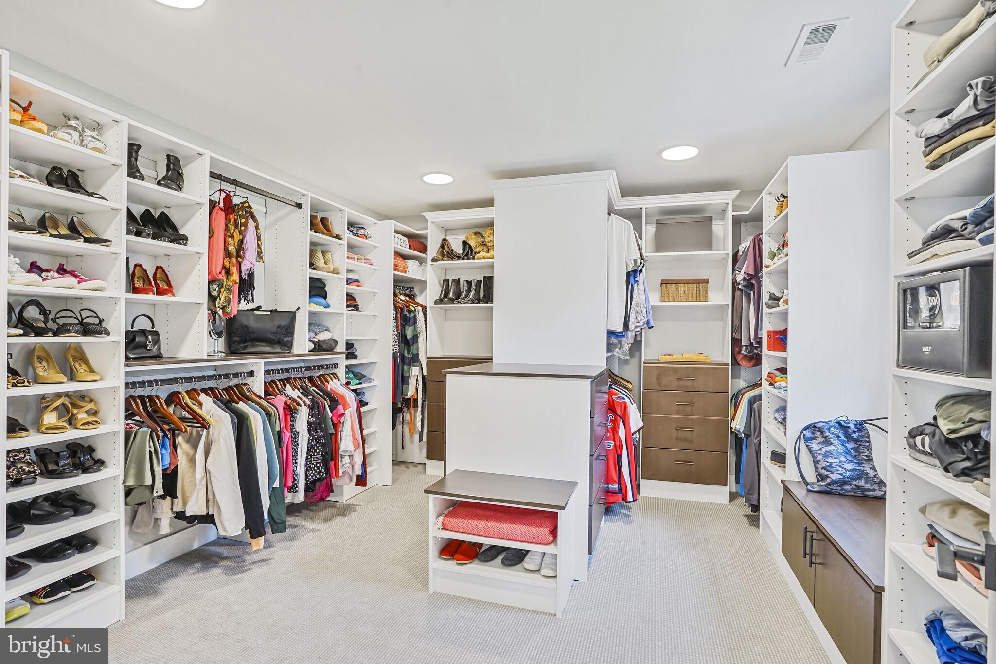 PARK VIEW ESTATES - Residential