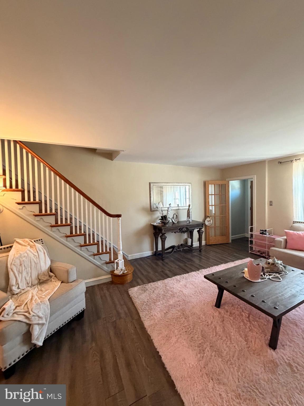 MAYFAIR - Residential