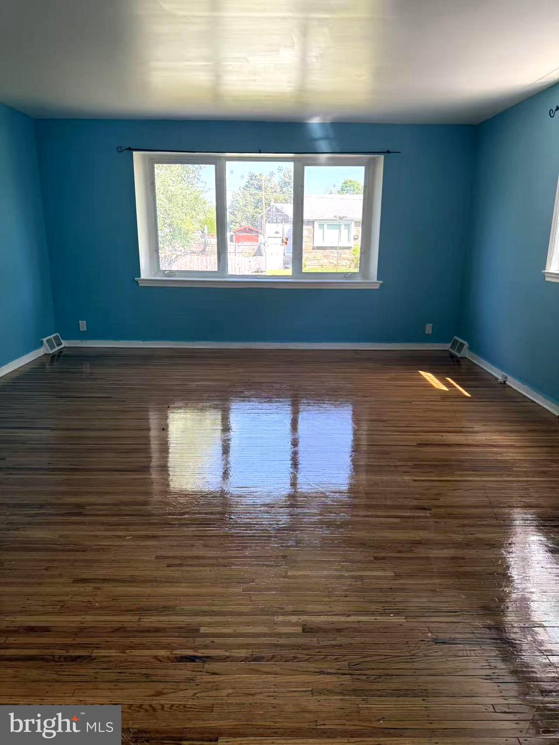 PHILADELPHIA - Residential