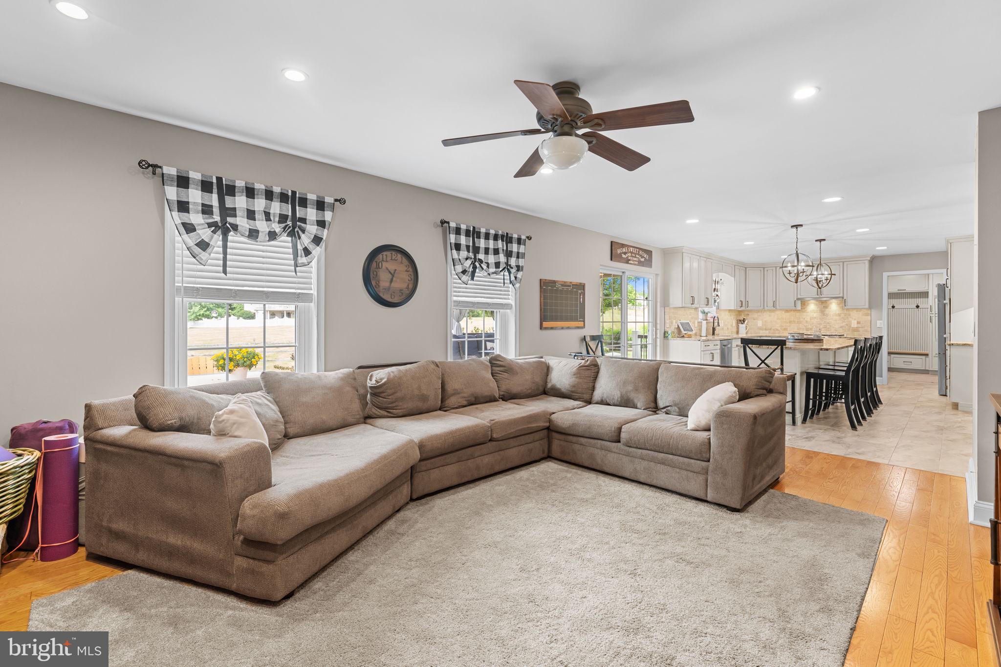 SUMMERWIND - Residential