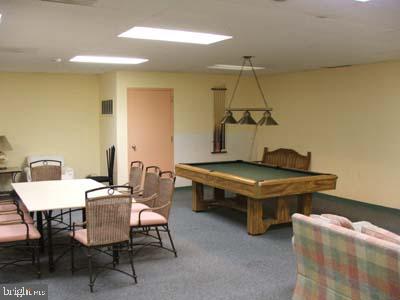 GARDEN COURT - Residential