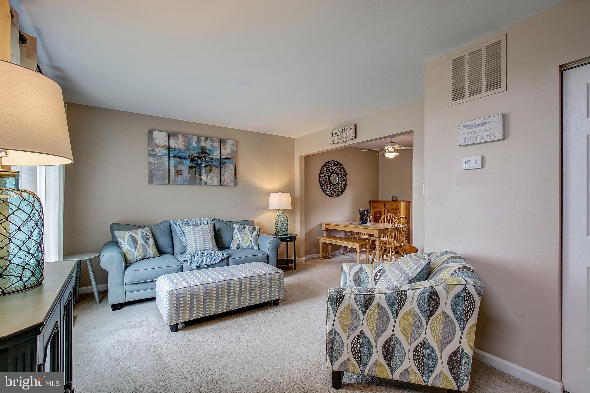 VILLAS LAKE ANITA LOUISE - Residential