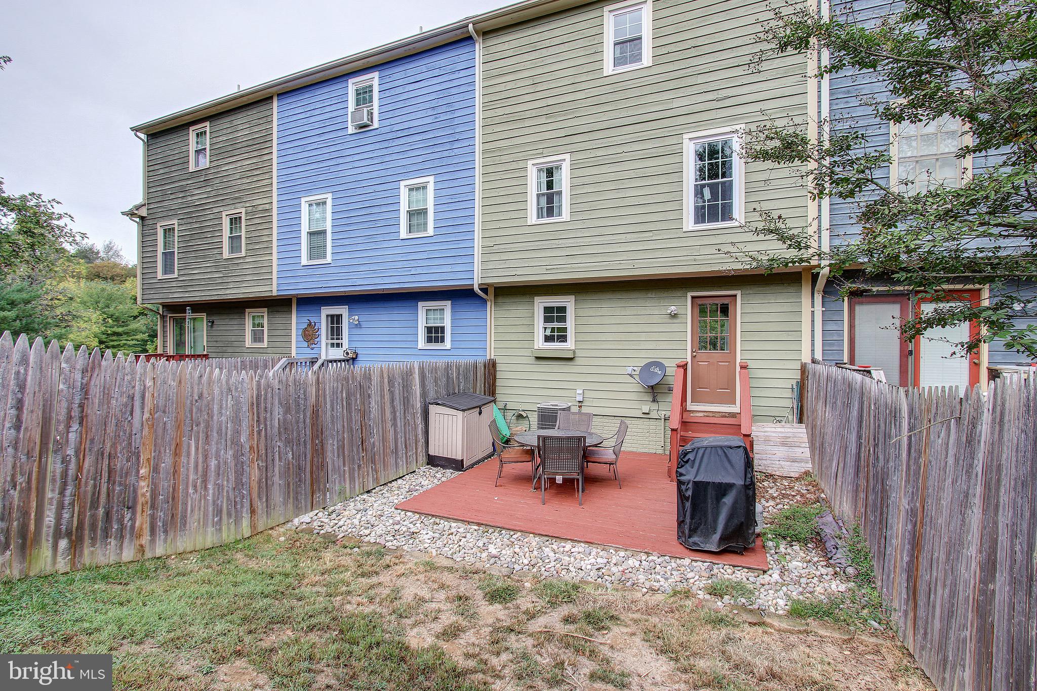 VILLAS LAKE ANITA LOUISE - Residential