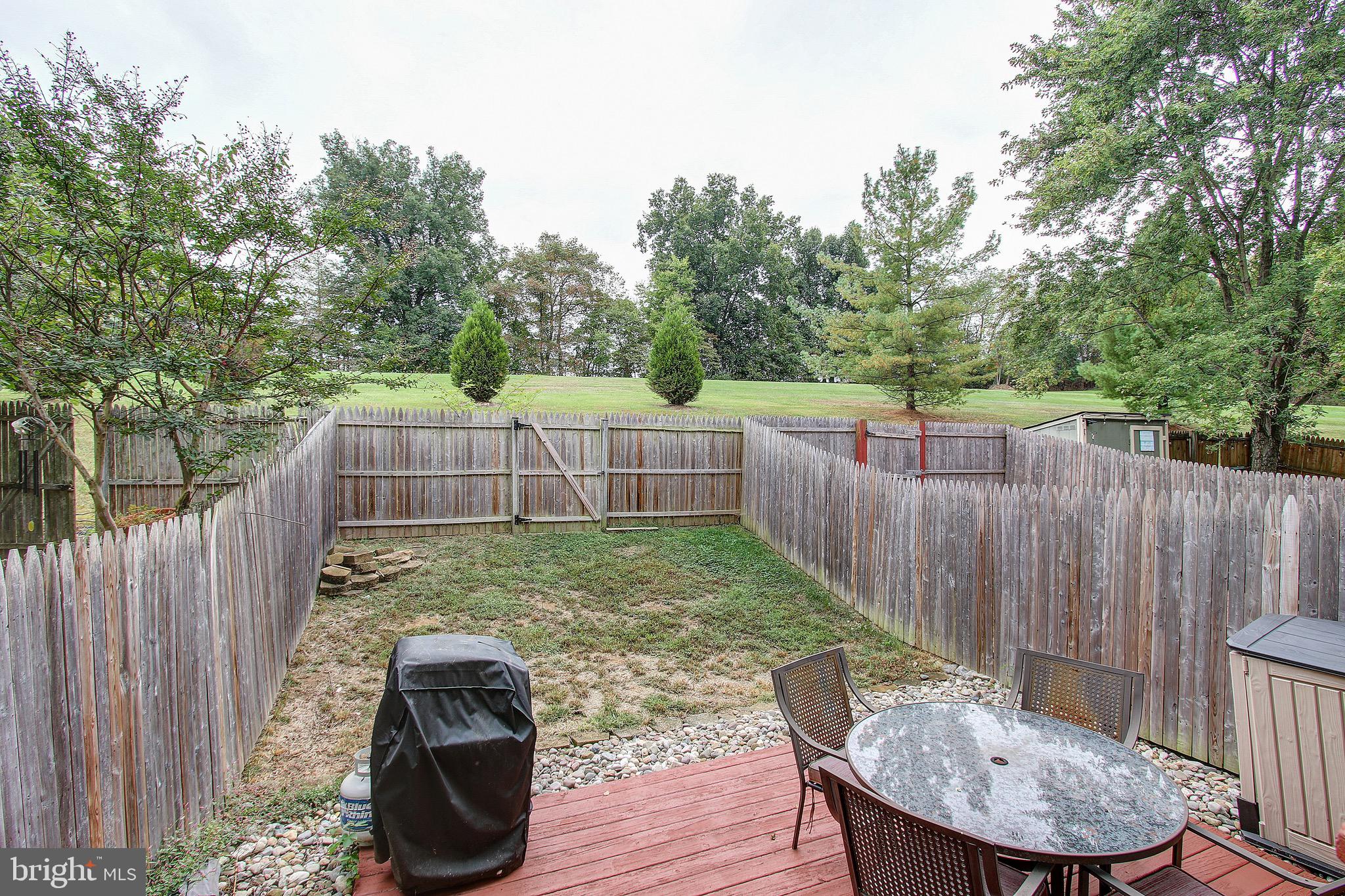 VILLAS LAKE ANITA LOUISE - Residential