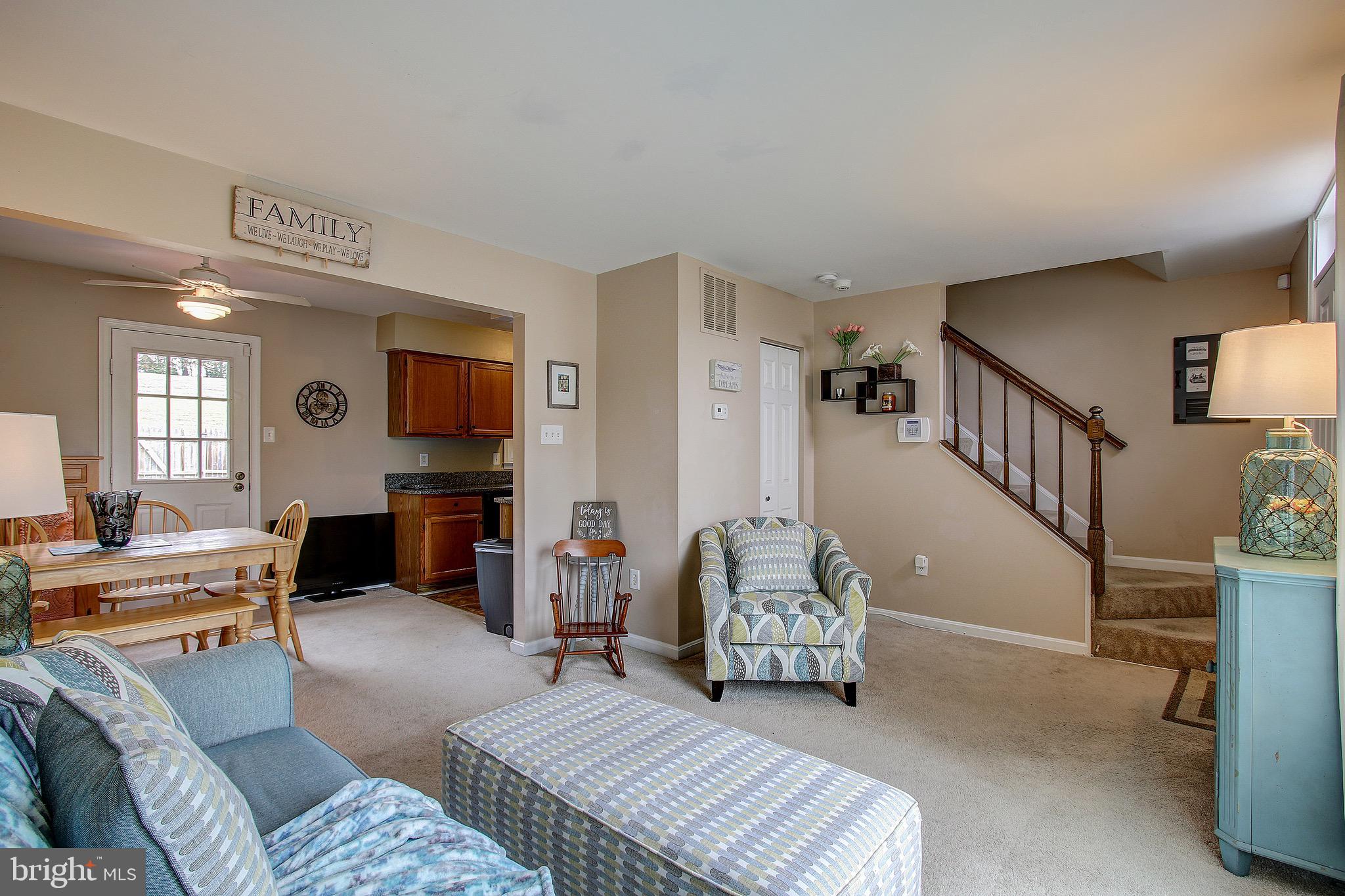 VILLAS LAKE ANITA LOUISE - Residential