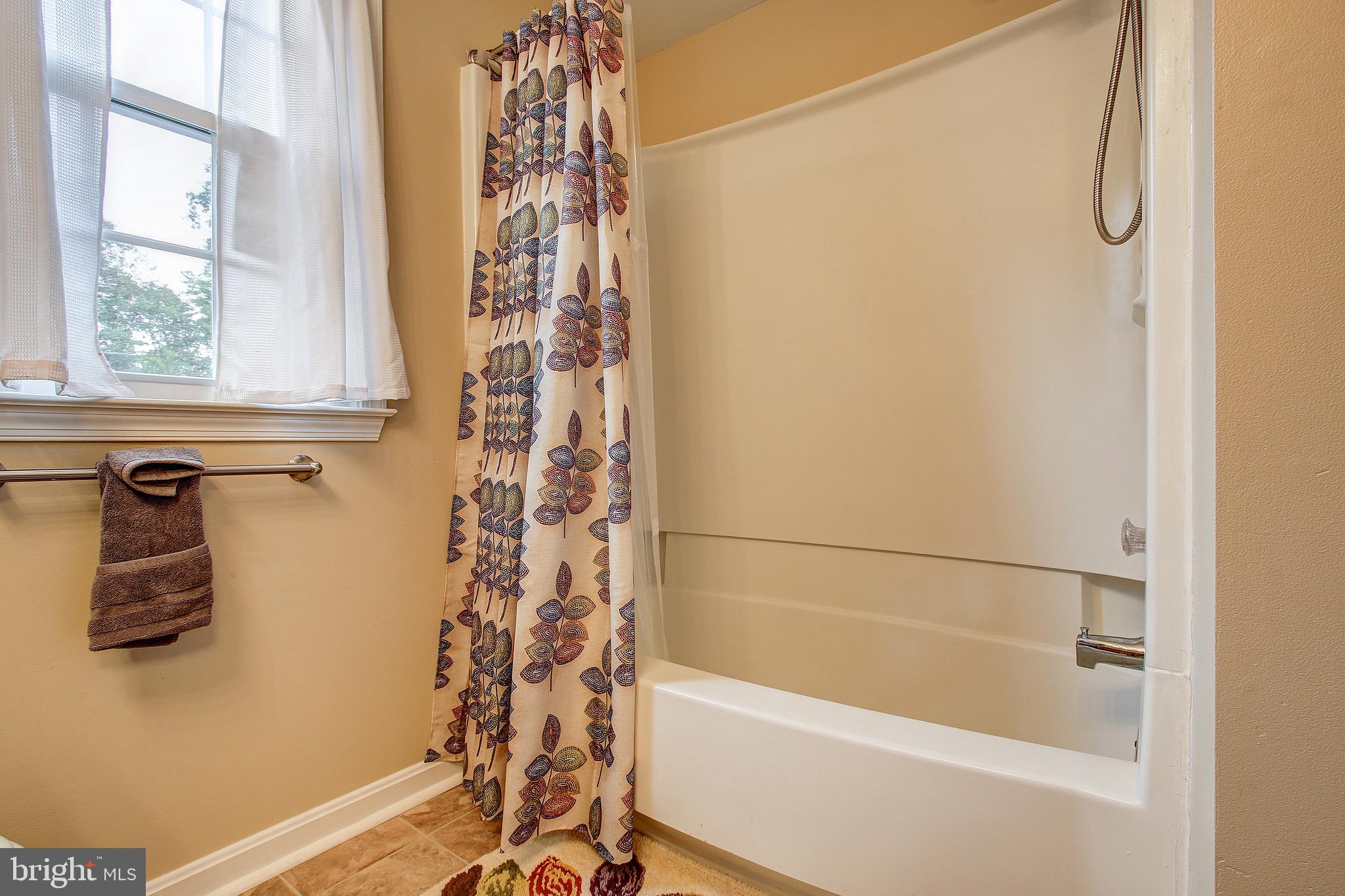 VILLAS LAKE ANITA LOUISE - Residential