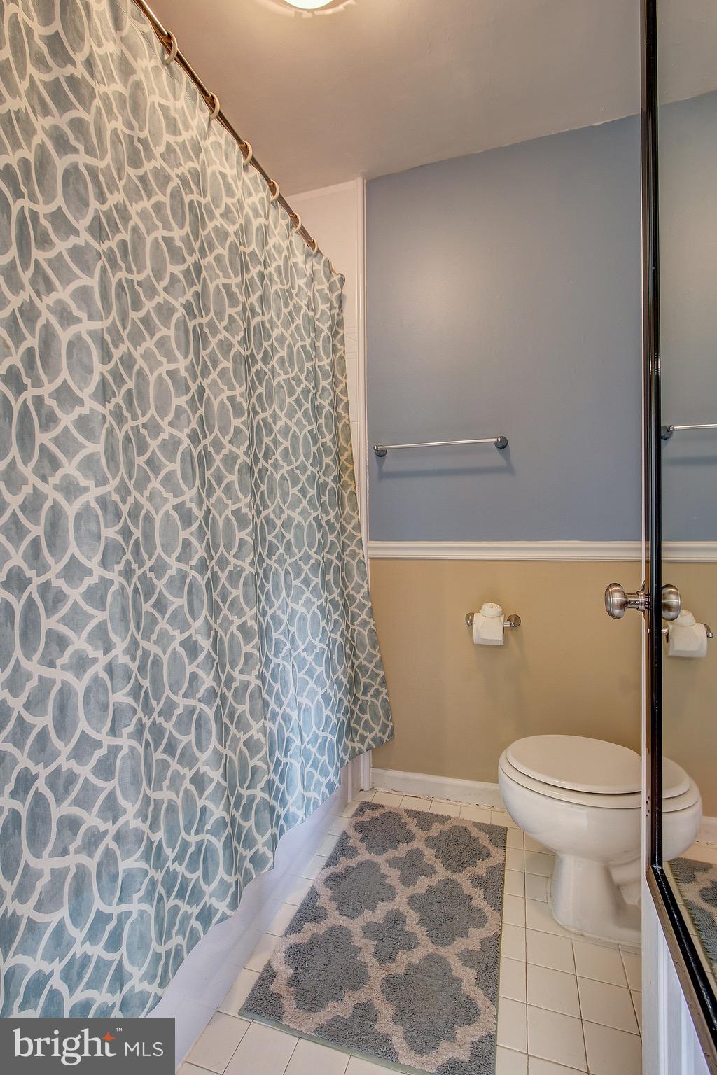 VILLAS LAKE ANITA LOUISE - Residential