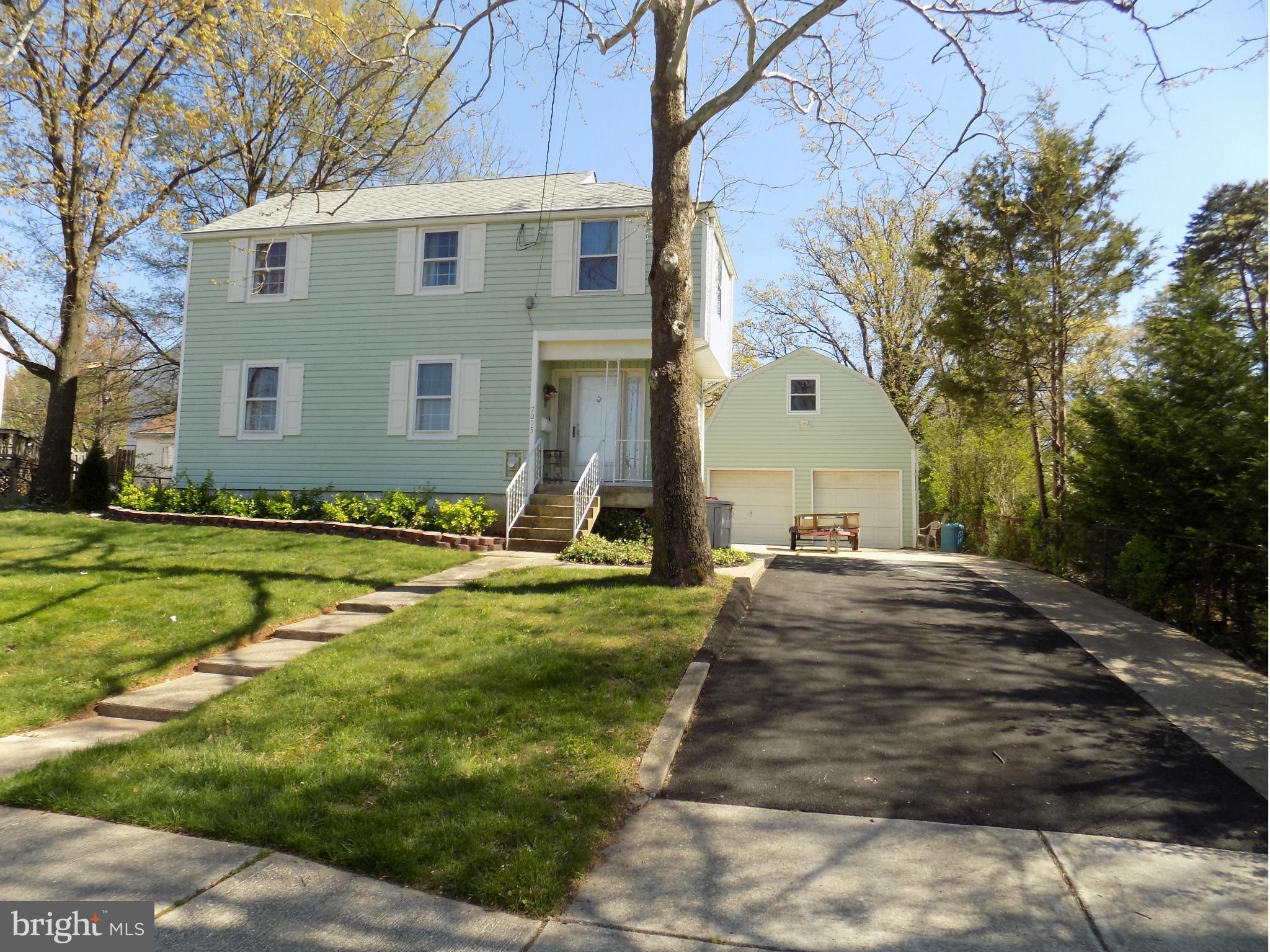 LANDOVER HILLS - Residential