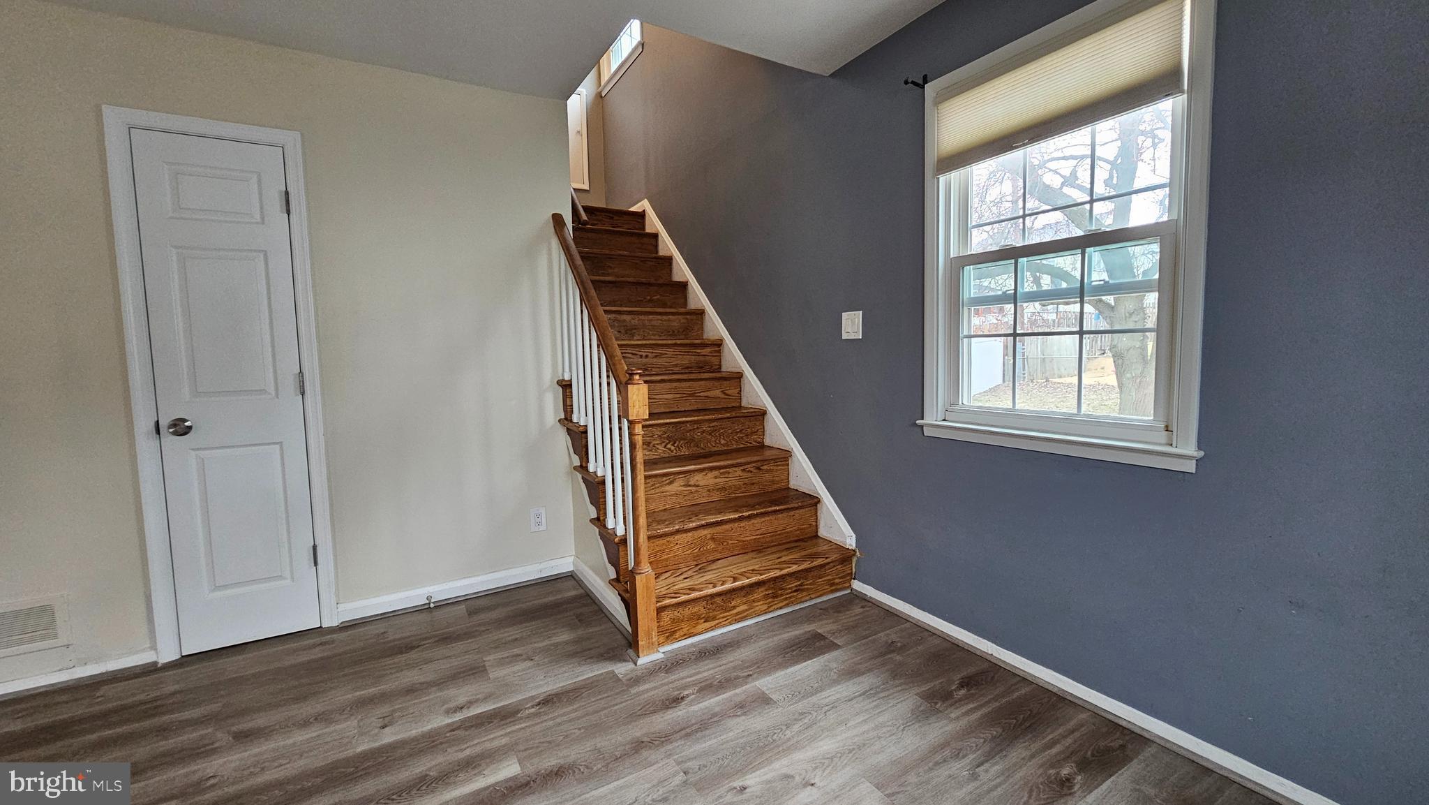CRESTWOOD - Residential