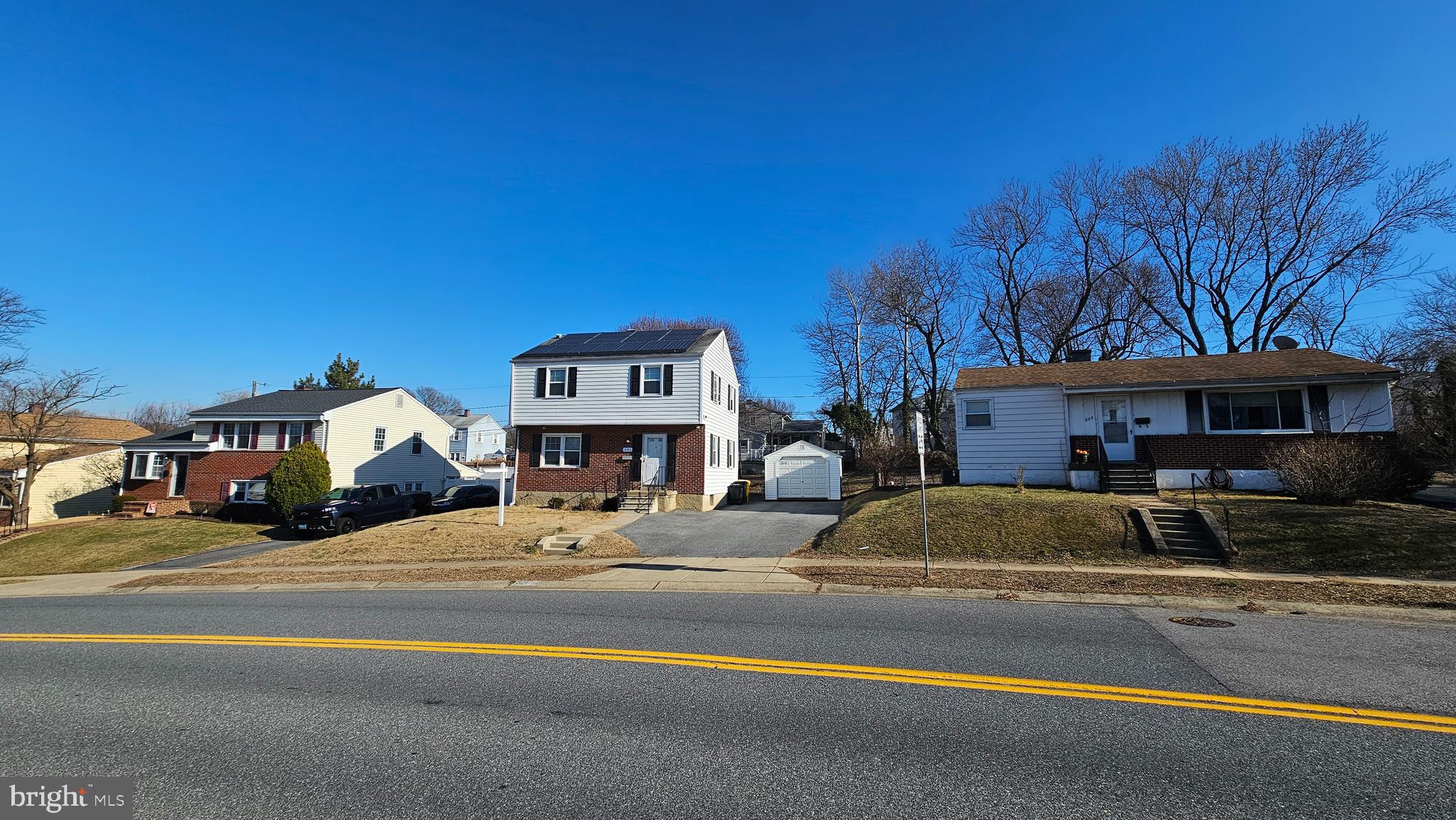 CRESTWOOD - Residential