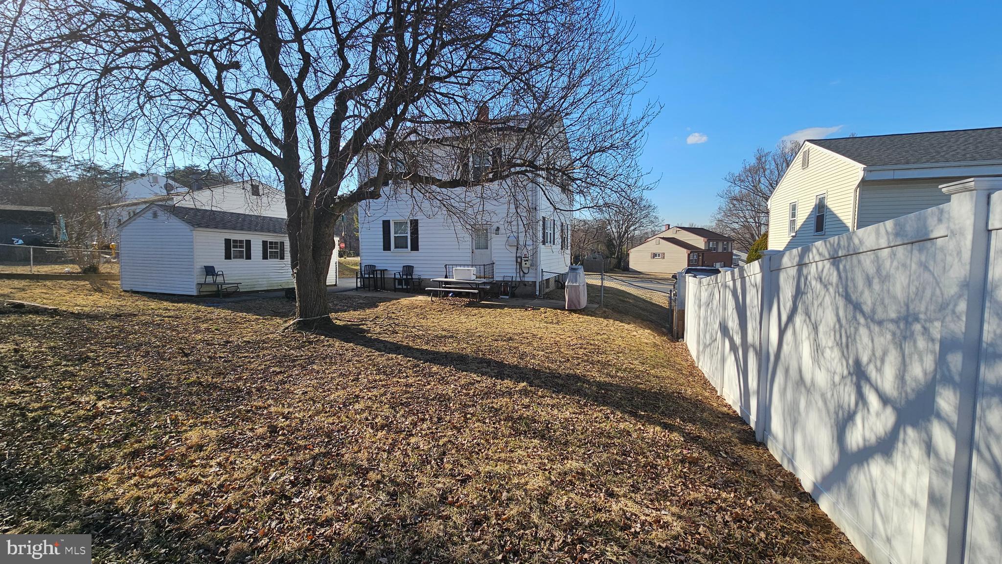 CRESTWOOD - Residential