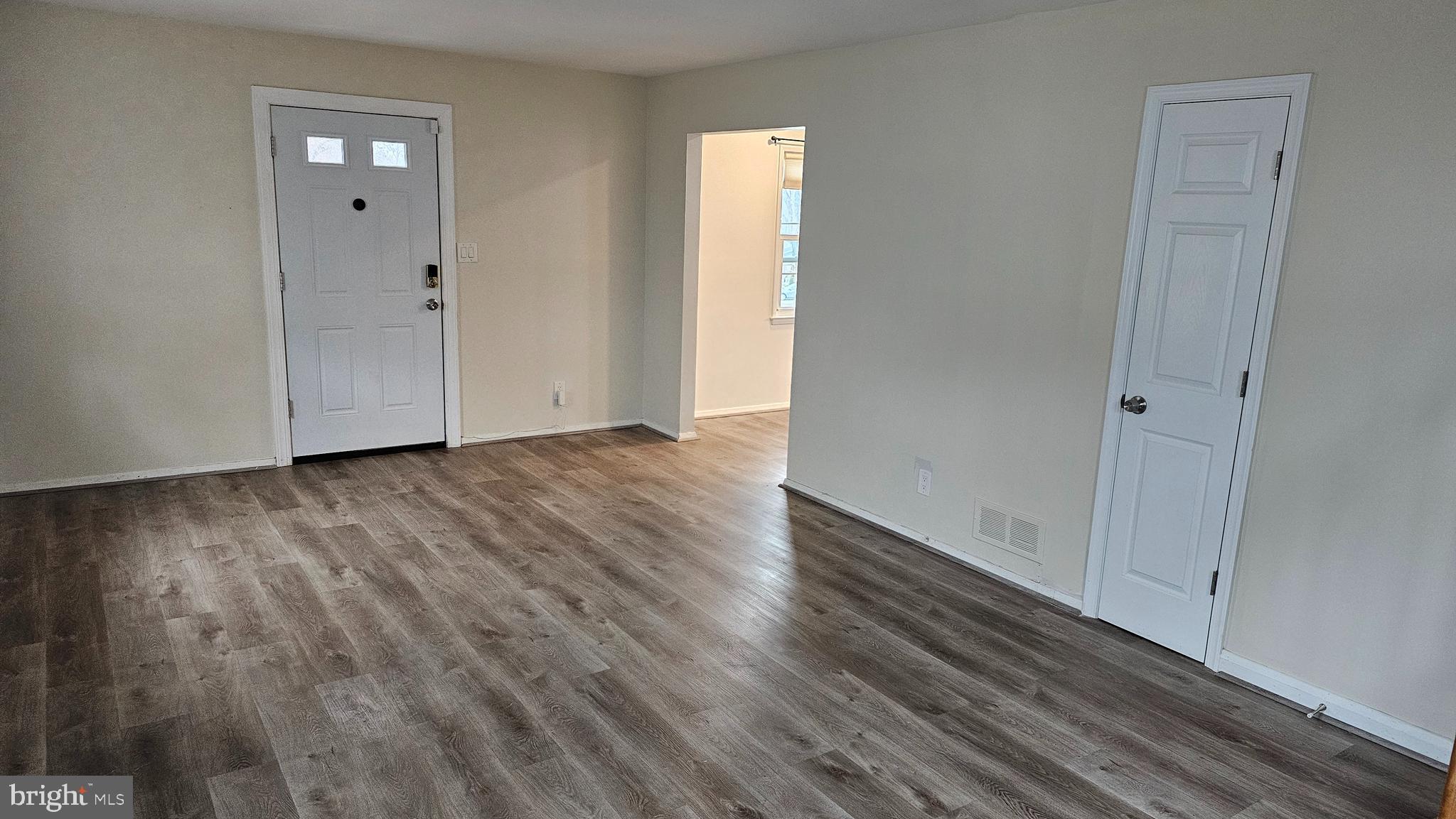CRESTWOOD - Residential