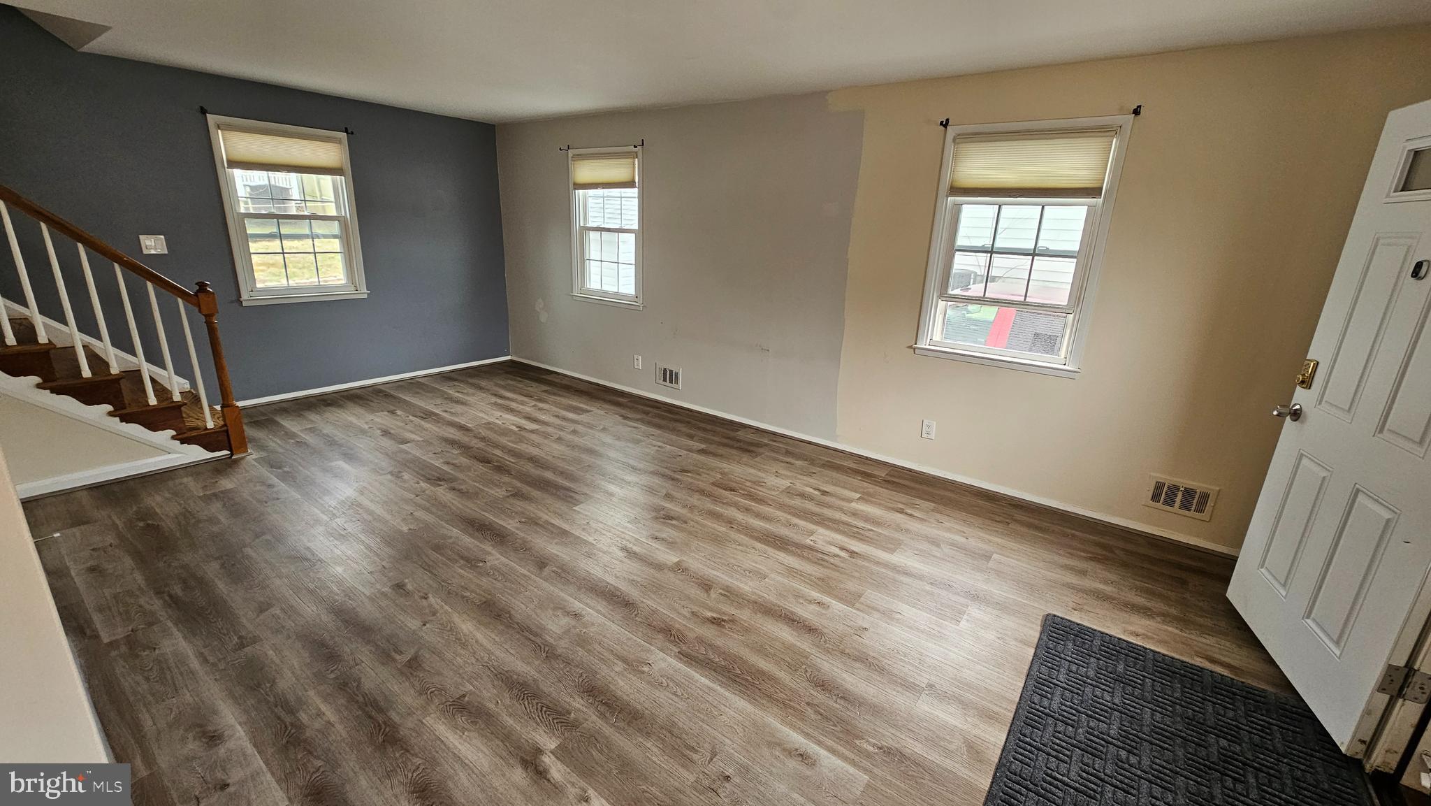 CRESTWOOD - Residential