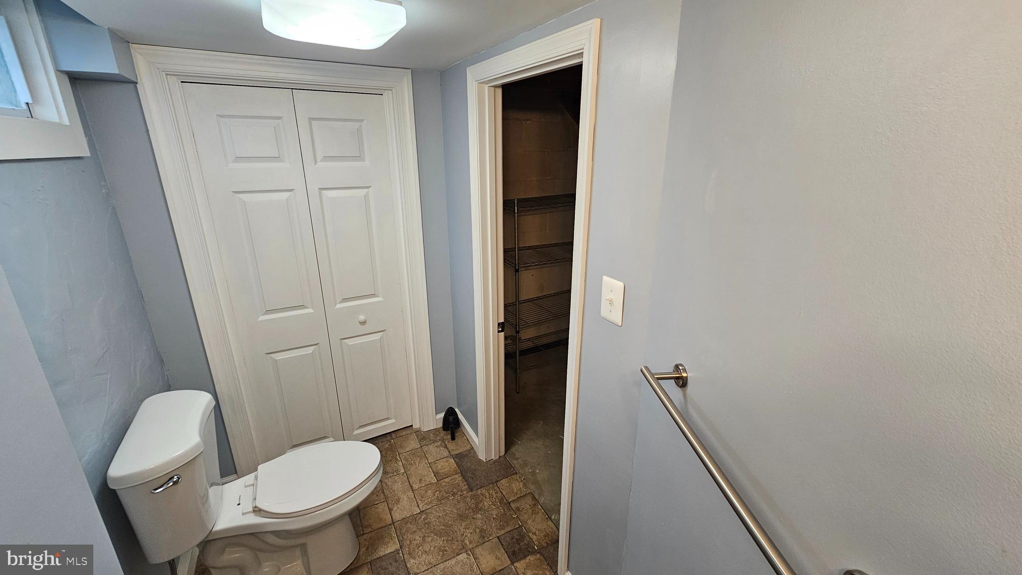 CRESTWOOD - Residential