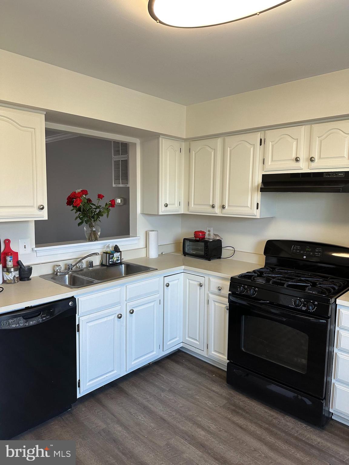 WILLIAMSTOWN - Residential Lease