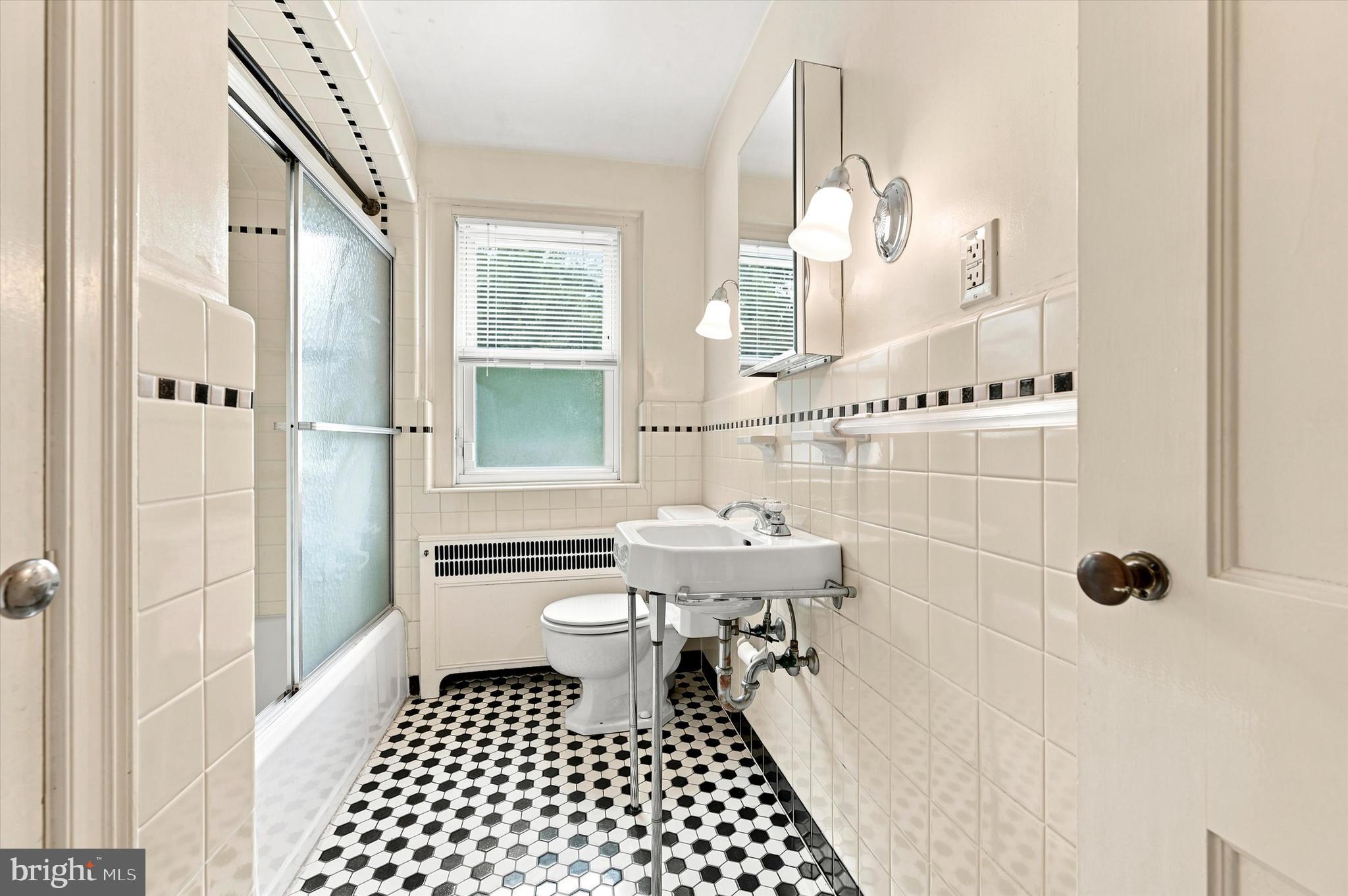 ELKINS PARK - Residential
