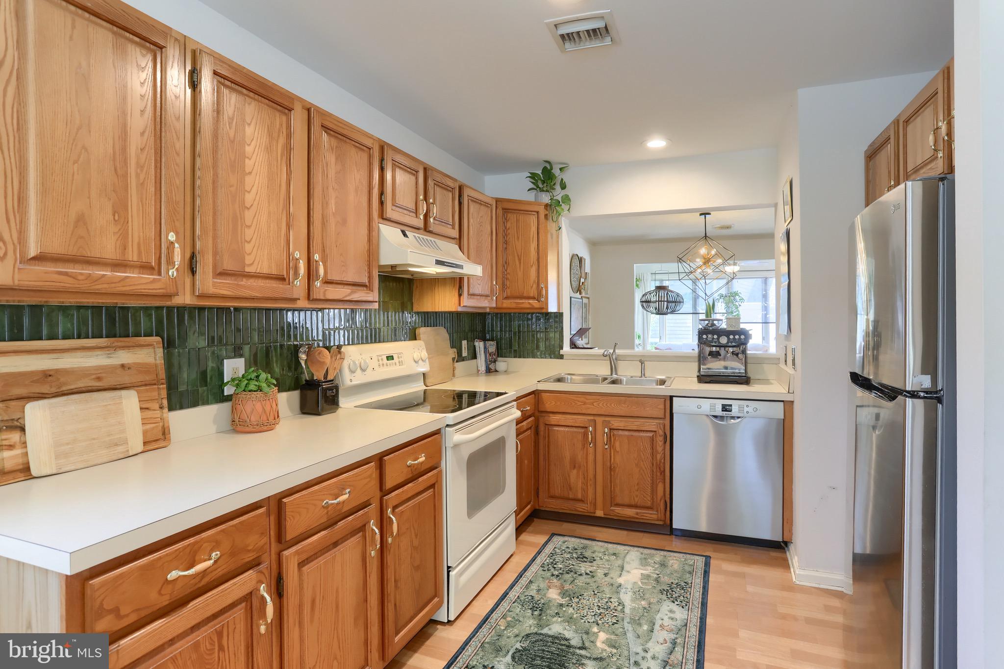 CREST OF HERSHEY - Residential