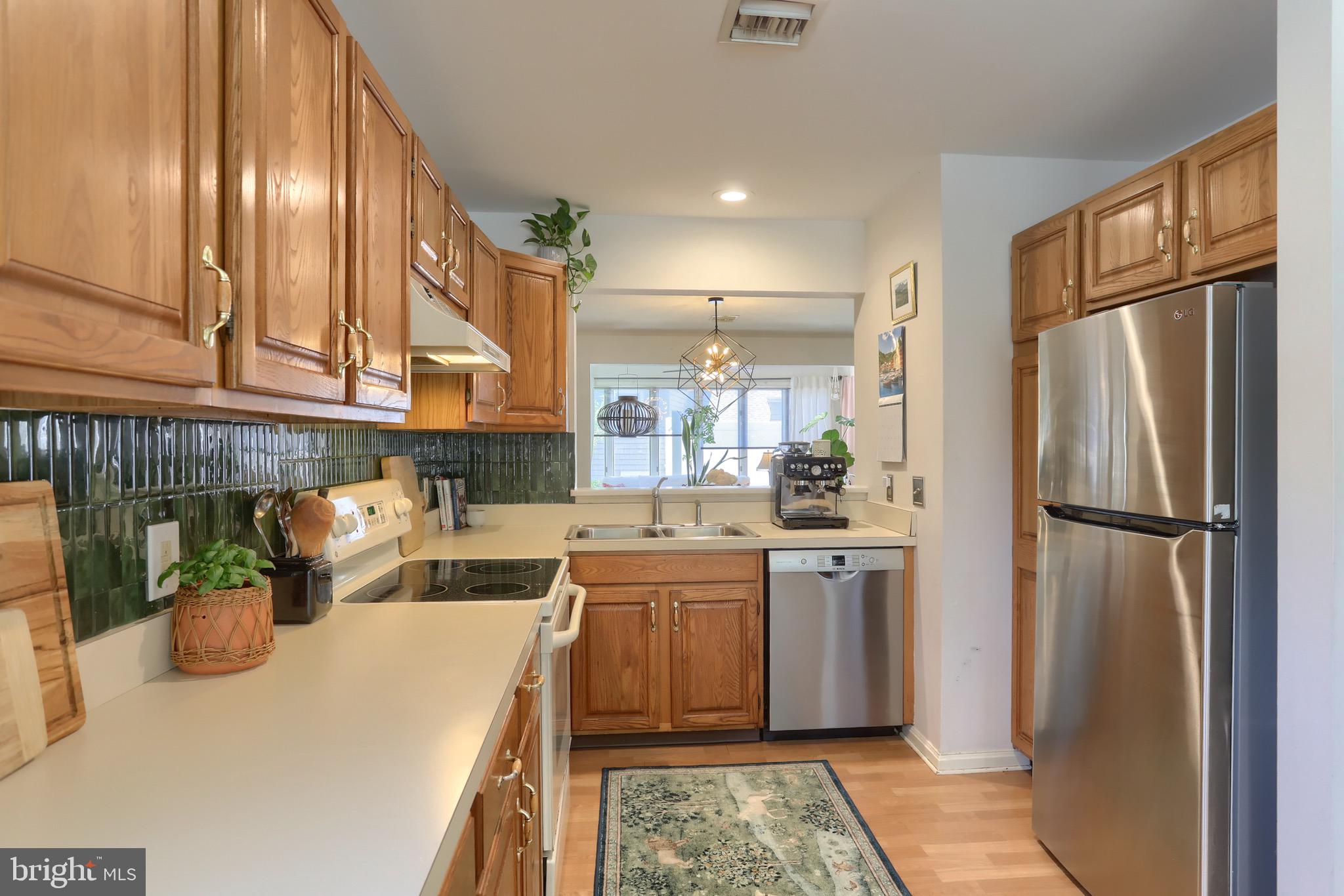 CREST OF HERSHEY - Residential