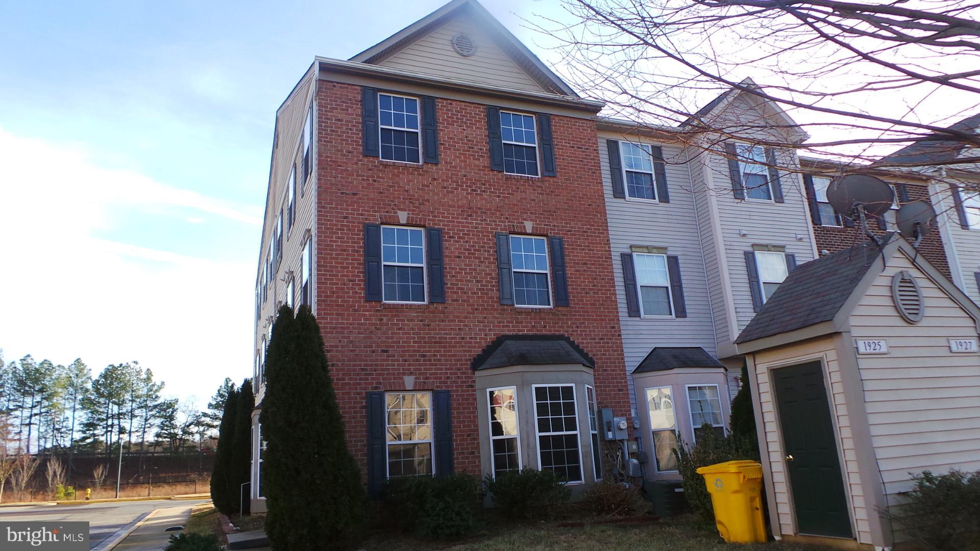 SEVEN OAKS - Residential