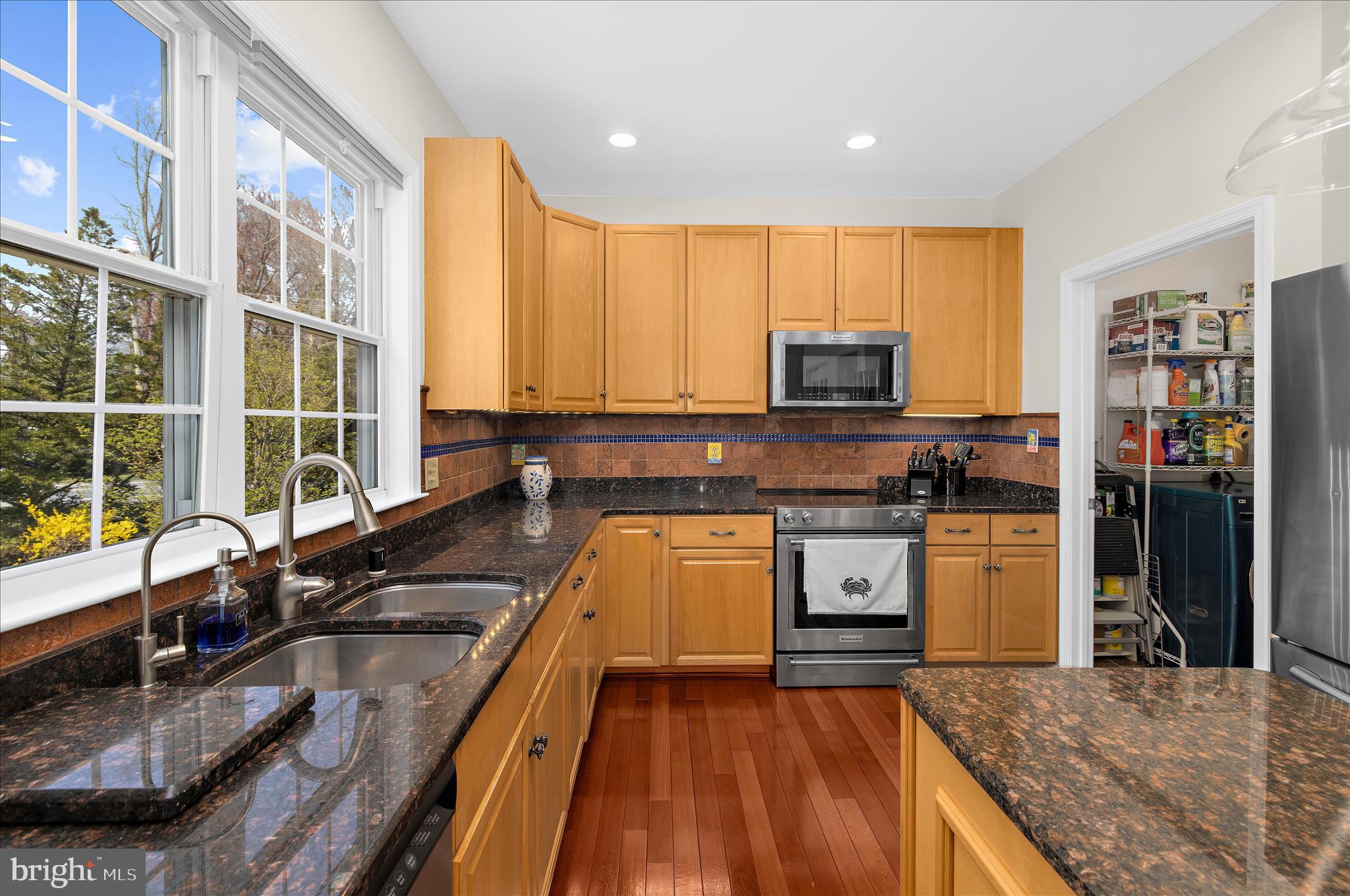 CLIFFORD ESTATES - Residential