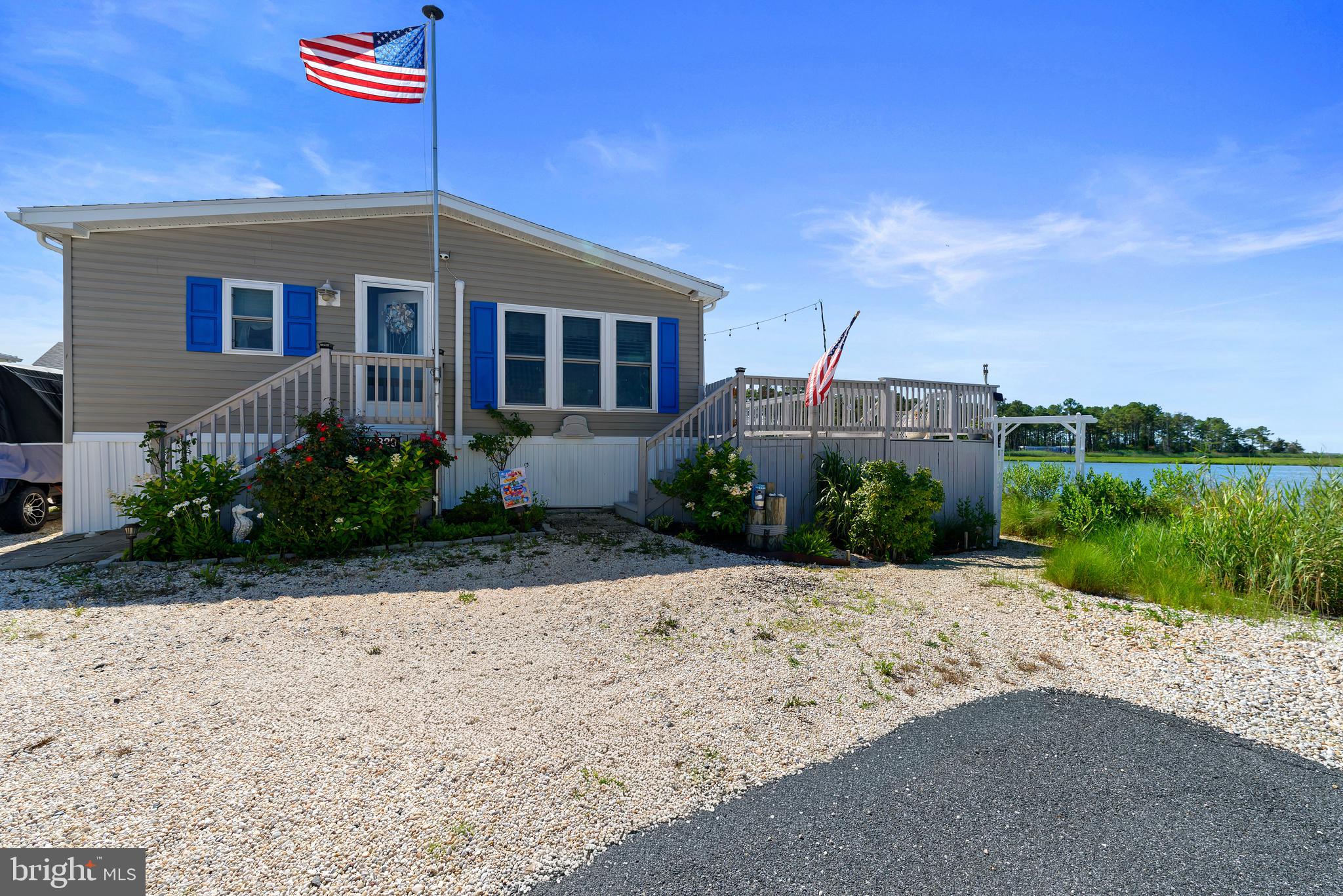 POTNETS DOCKSIDE - Residential