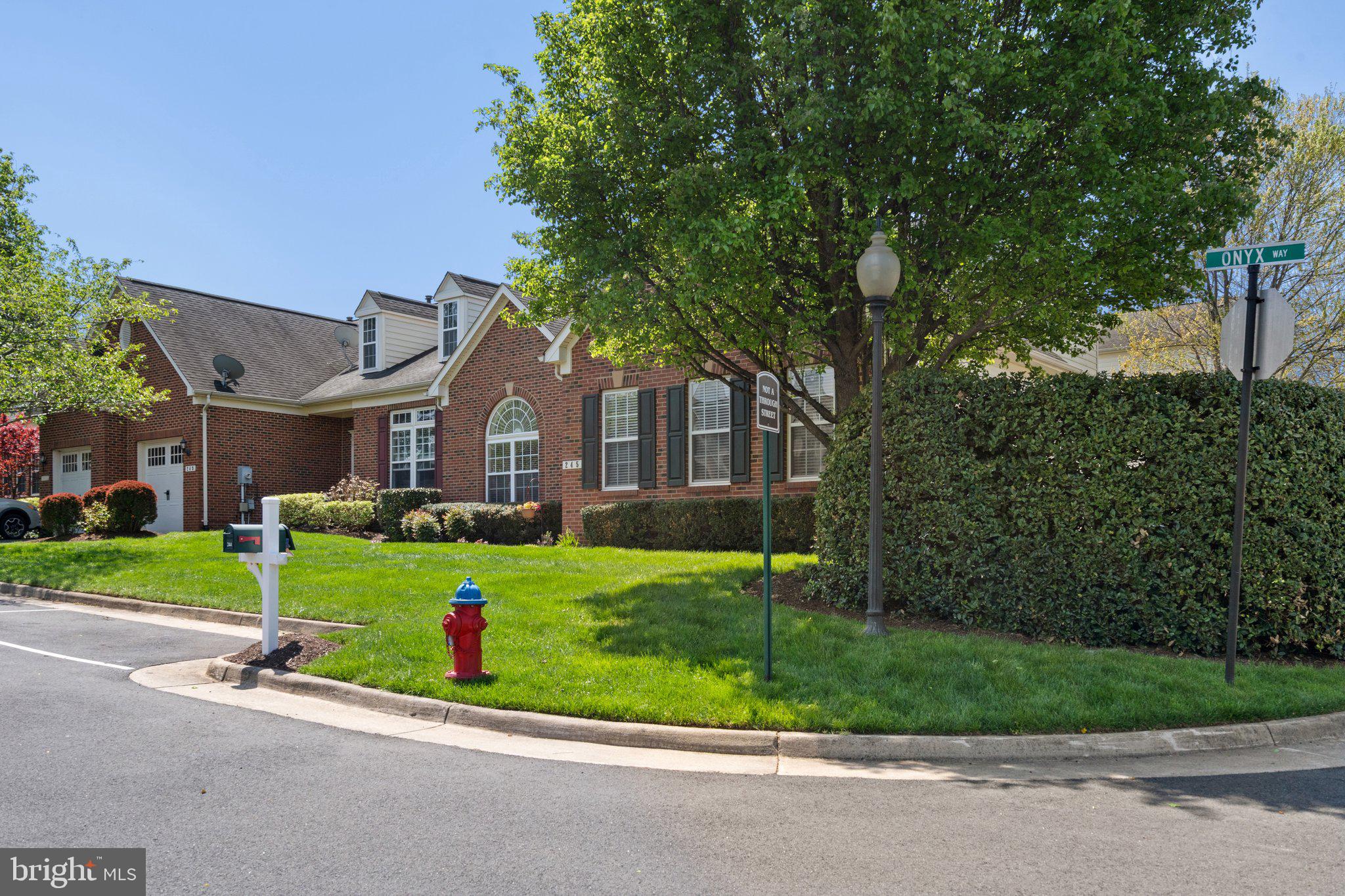 VILLAS AT THE RIDGES - Residential