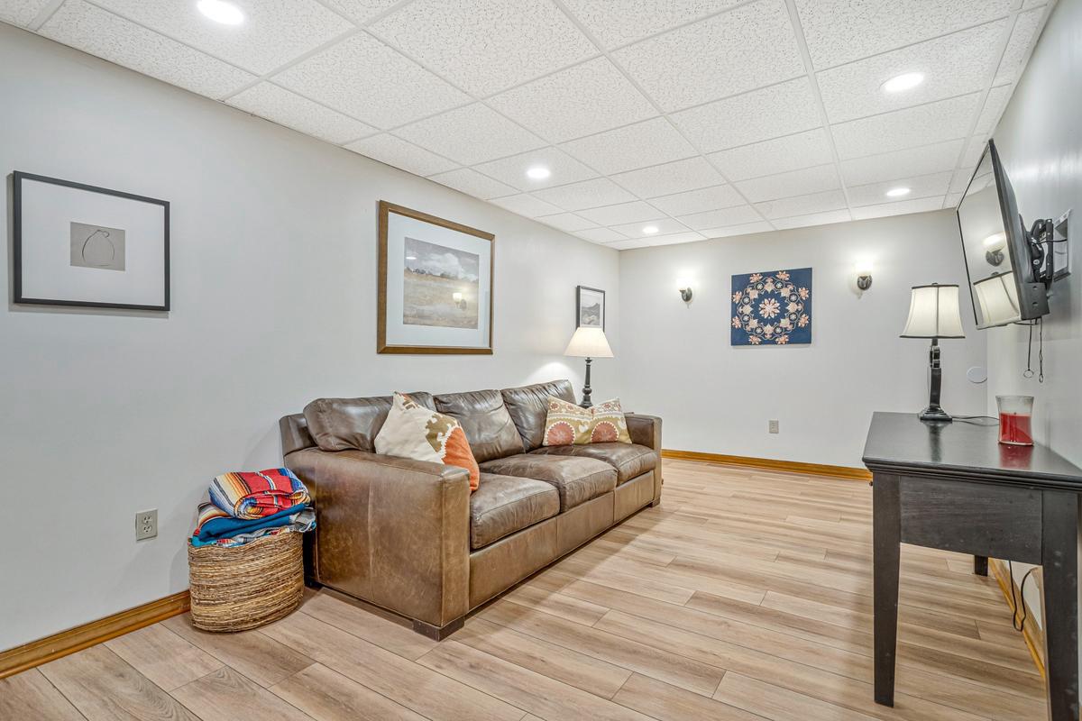 LYONS CREEK HUNDRED - Residential