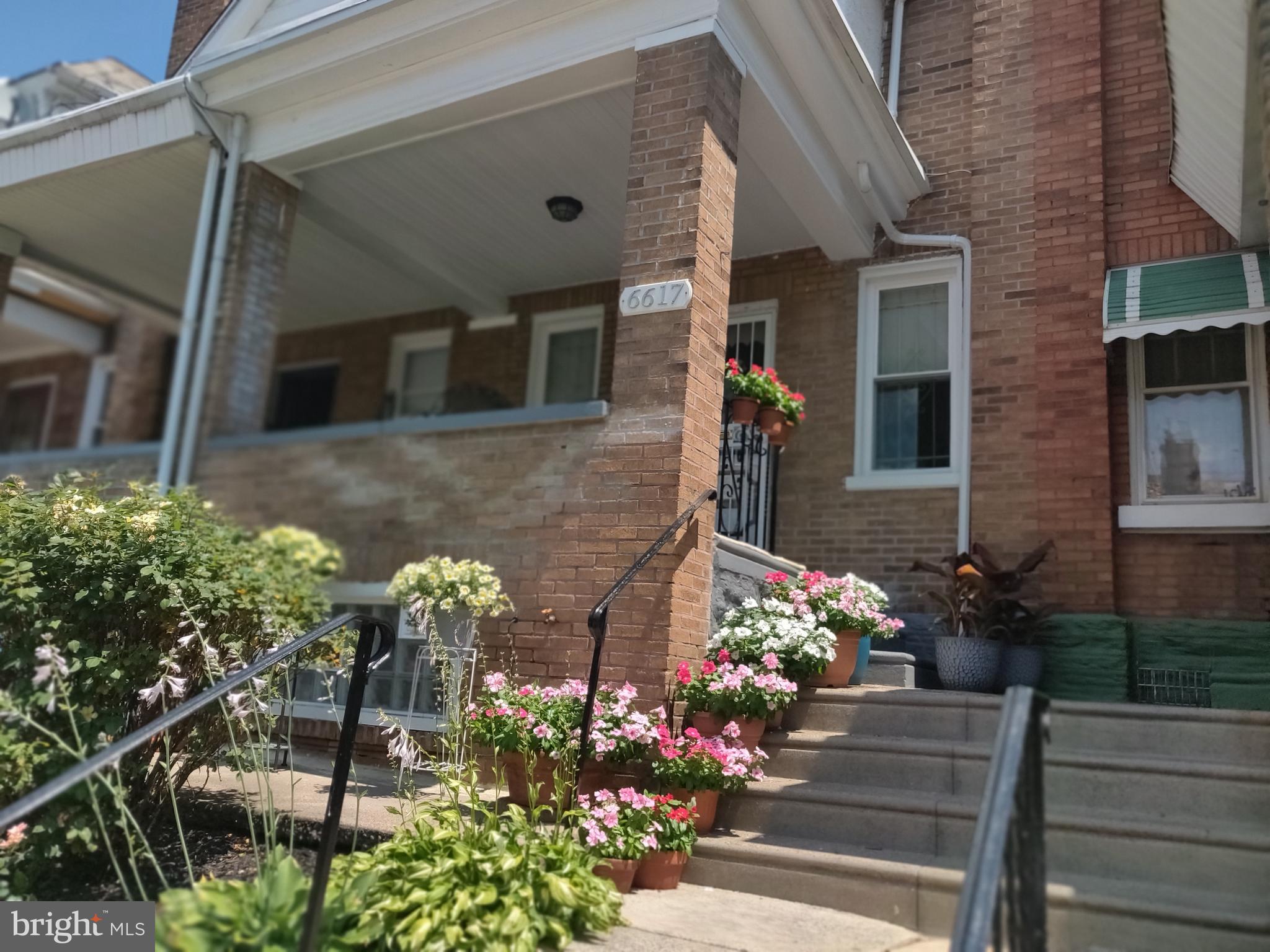 2 story Row Townhouse in East Oak Lane. Open porch, Living room, formal dining room, modern kitchen. 2nd floor has 3 beds with closet space, modern C/T bath. Basement is fisnished with 1/2 bath and rear parking. Move in condition with flower garden at the entrance.