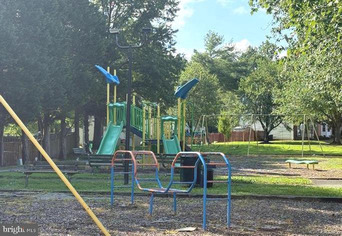 FORESTVILLE PARK - Residential