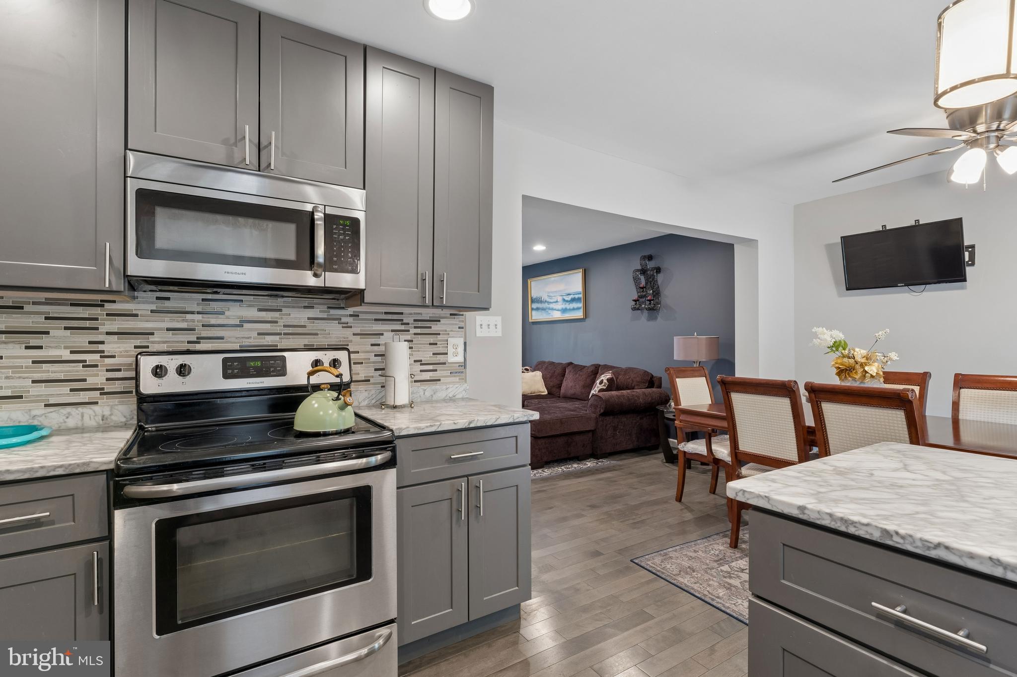 FORESTVILLE PARK - Residential