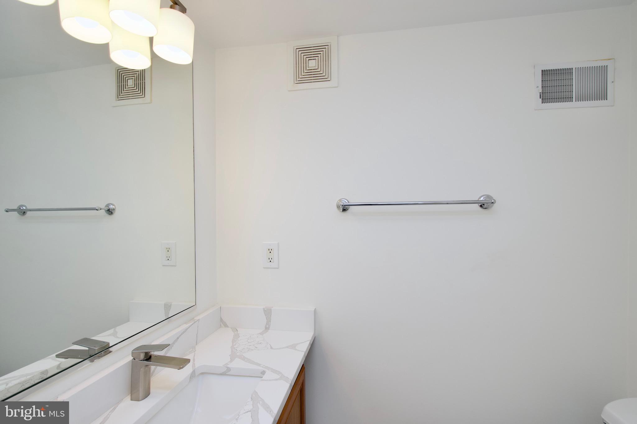 MCLEAN RIDGE - Residential