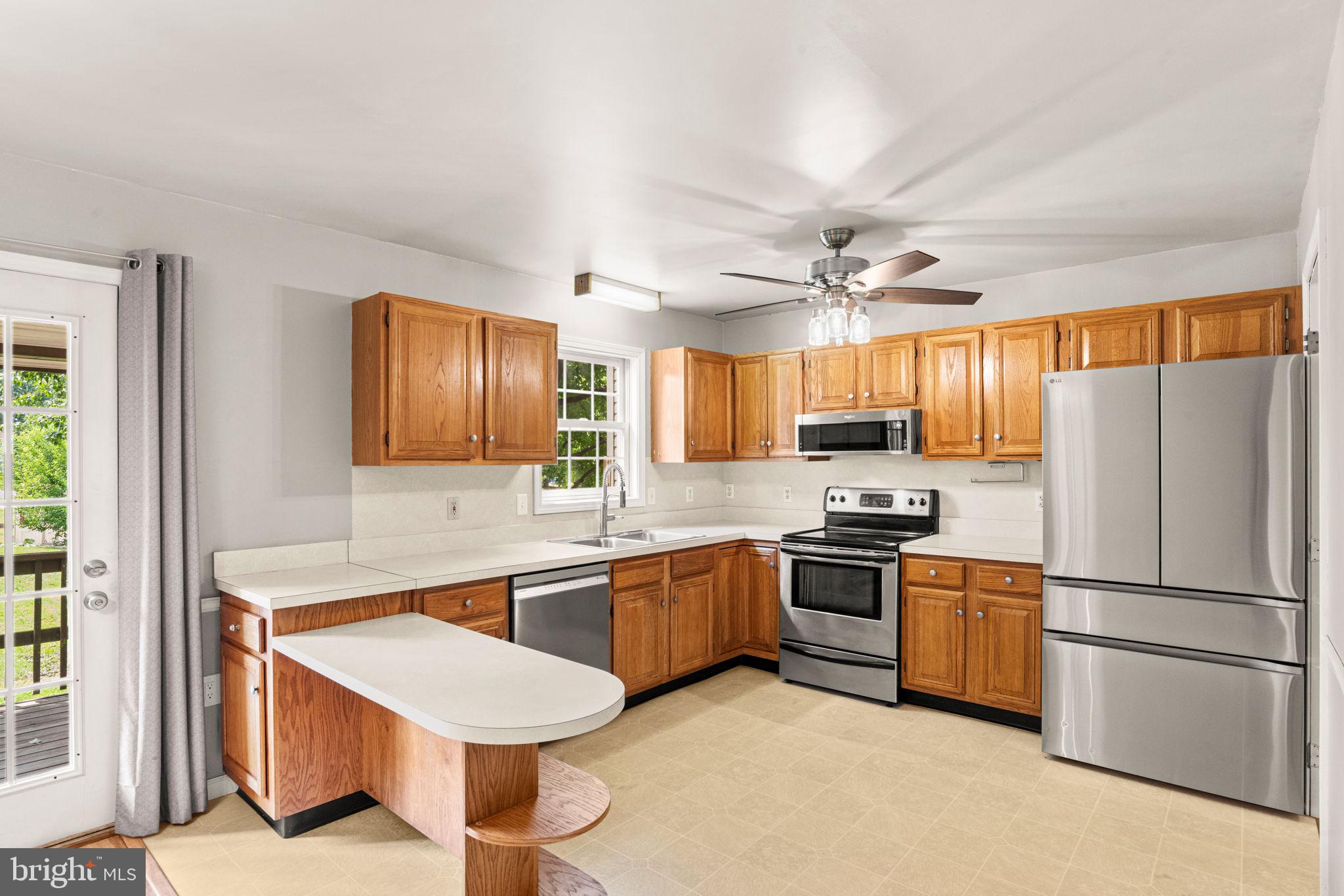 FOXCHASE - Residential