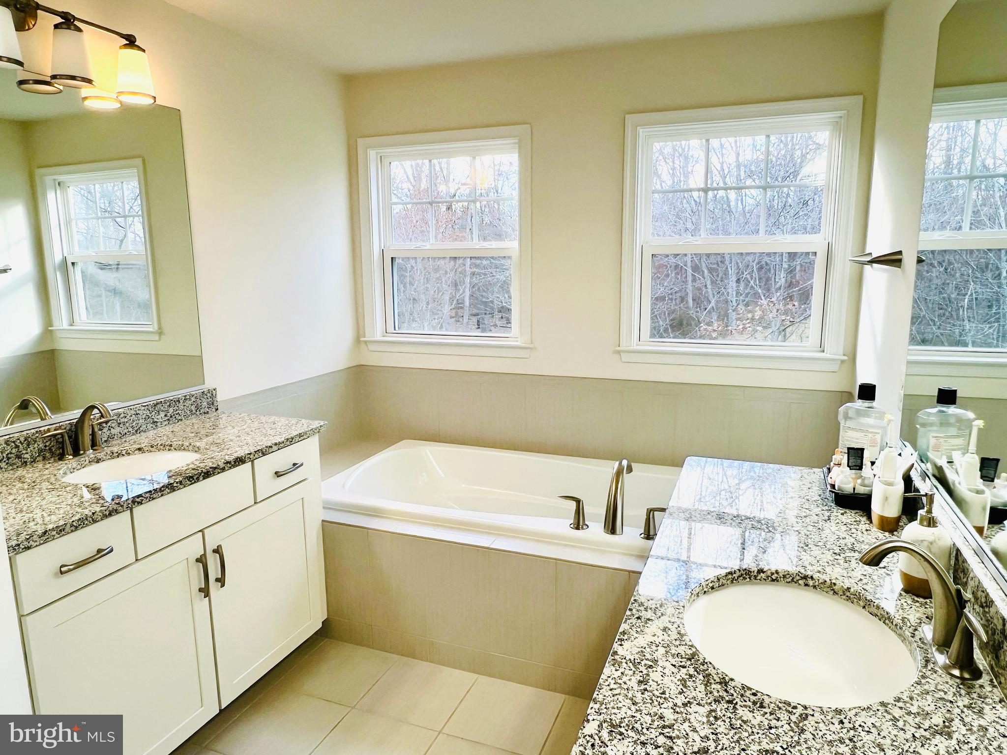 TANGLEWOOD - Residential