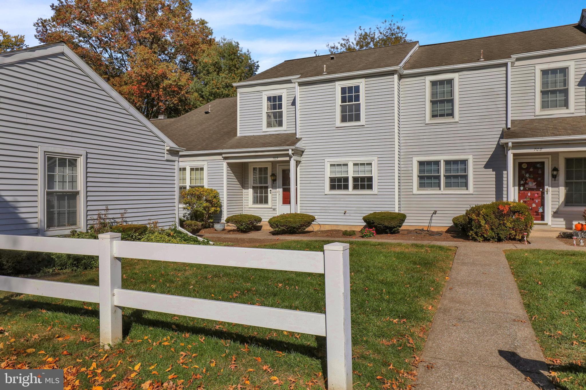 ROCKLEDGE - Residential