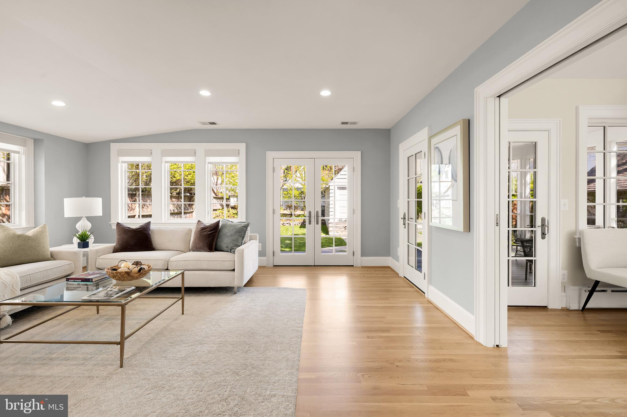 CHEVY CHASE VILLAGE - Residential