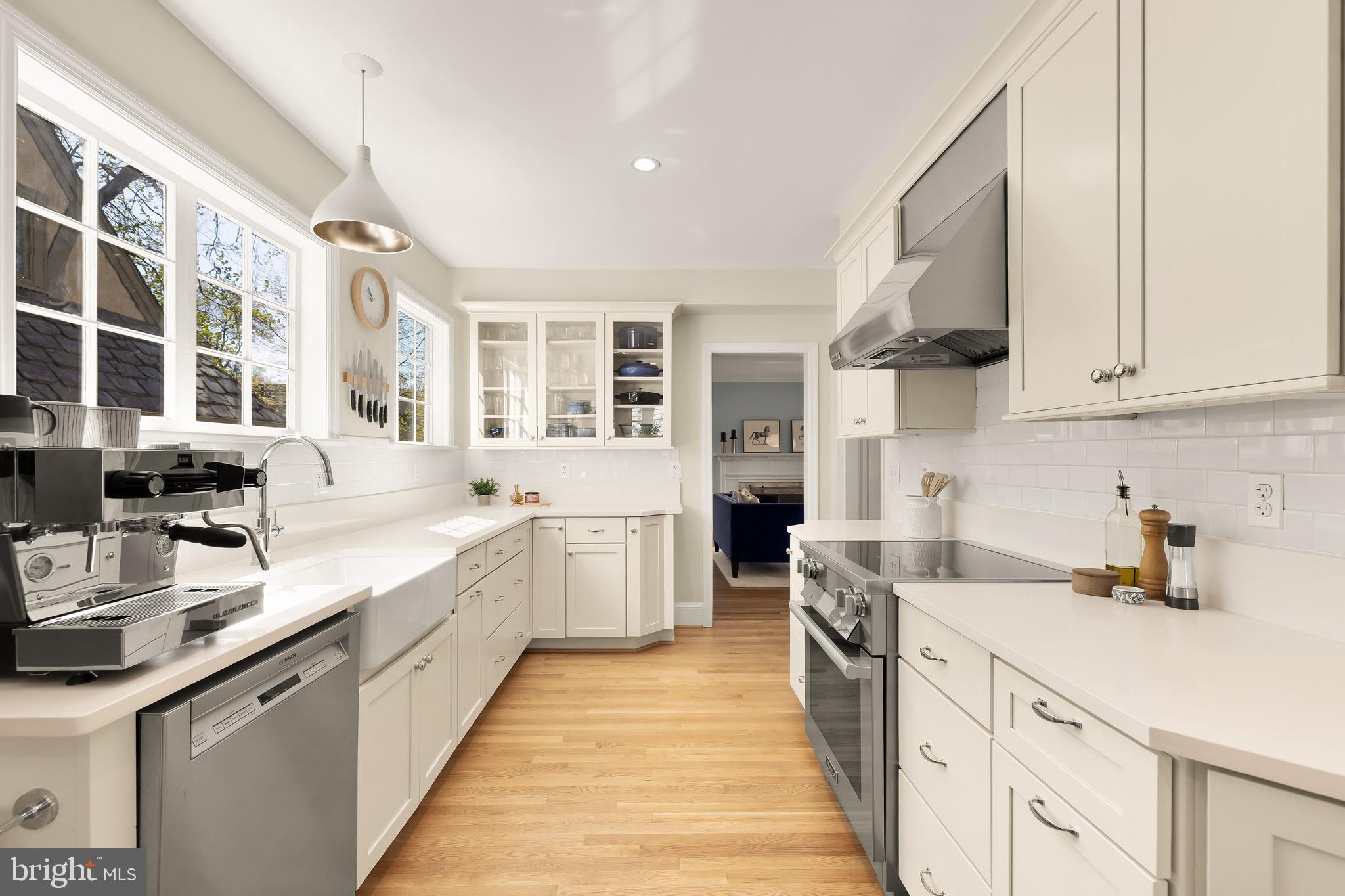 CHEVY CHASE VILLAGE - Residential