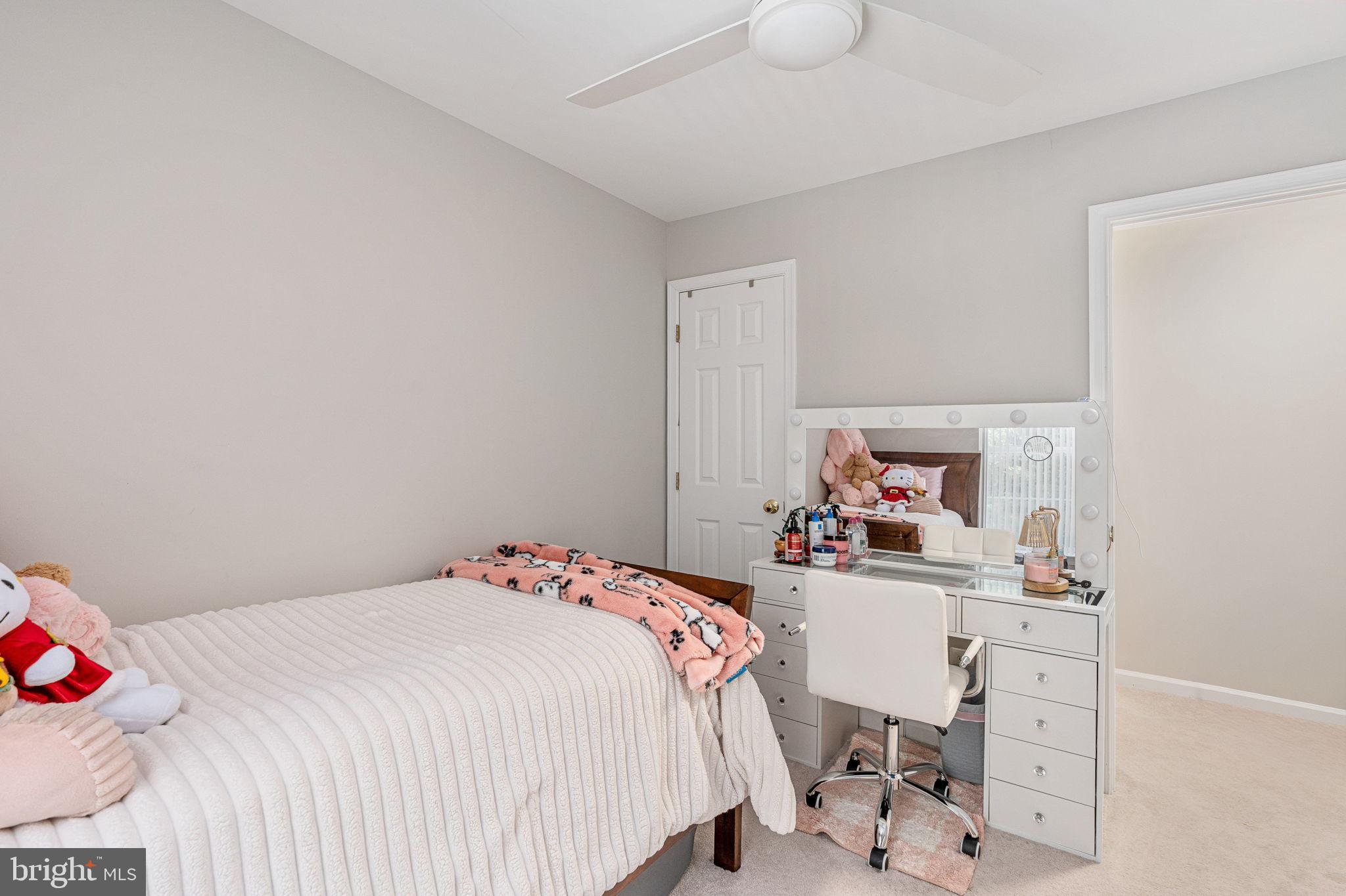 GUNSTON SQUARE - Residential
