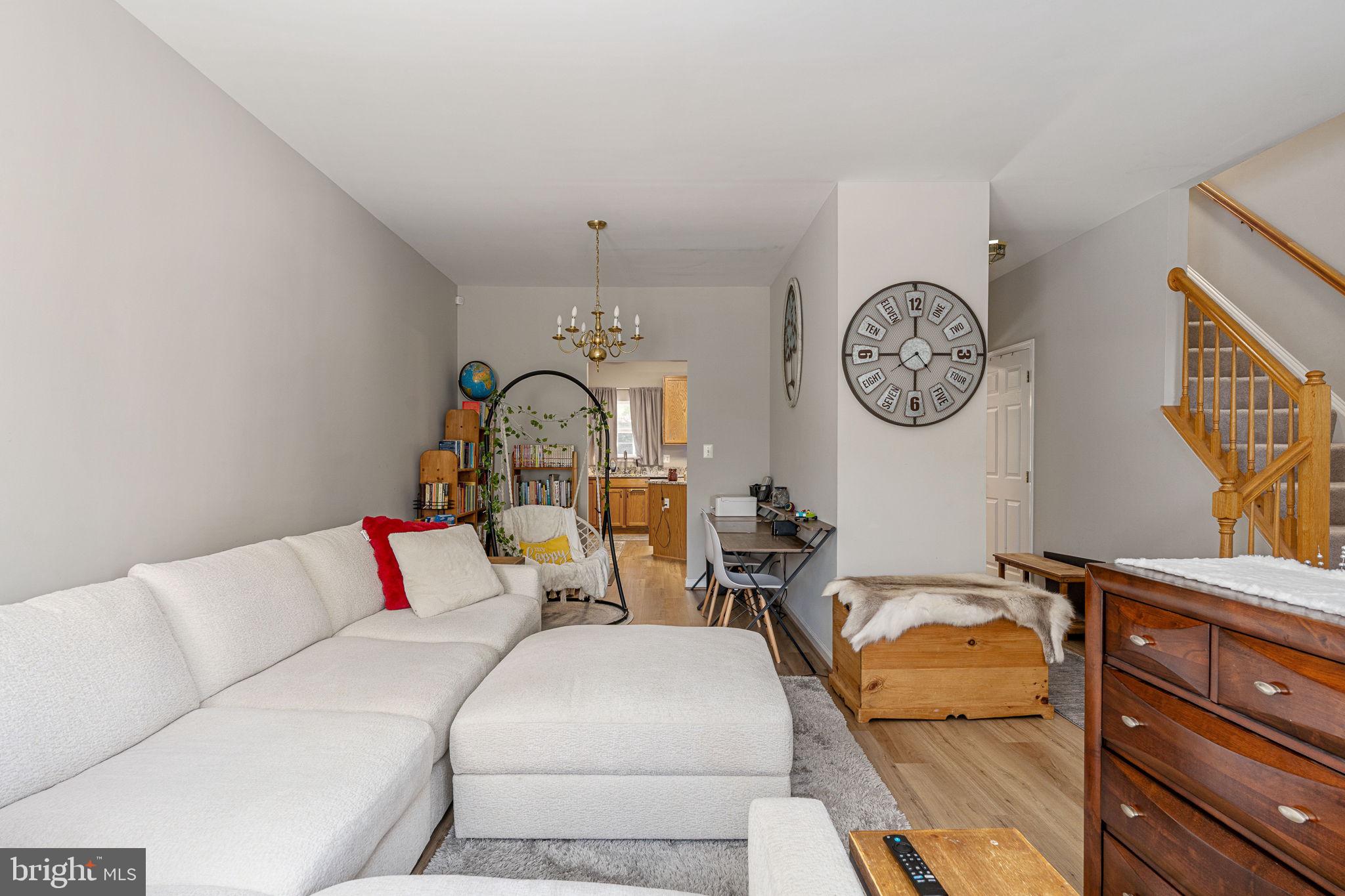 GUNSTON SQUARE - Residential